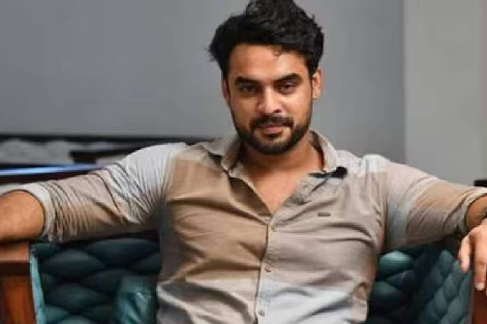 'അതിജീവിതയ്ക്ക് നീതി ലഭിക്കണം; കുറ്റവാളികൾ ശിക്ഷിക്കപ്പെടണം': ടൊവിനോ തോമസ് 'അതിജീവിതയ്ക്ക് നീതി ലഭിക്കണം; കുറ്റവാളികൾ ശിക്ഷിക്കപ്പെടണം': ടൊവിനോ തോമസ്