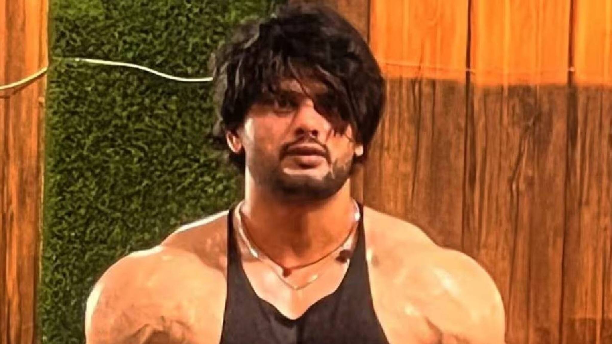 സ്ത്രീകളെ ഉപദ്രവിക്കുന്നത് ചോദ്യം ചെയ്ത  കായികതാരത്തെ  തല്ലിക്കൊന്നു