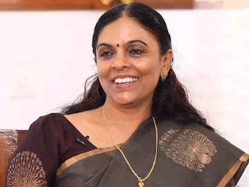 ബി സന്ധ്യ