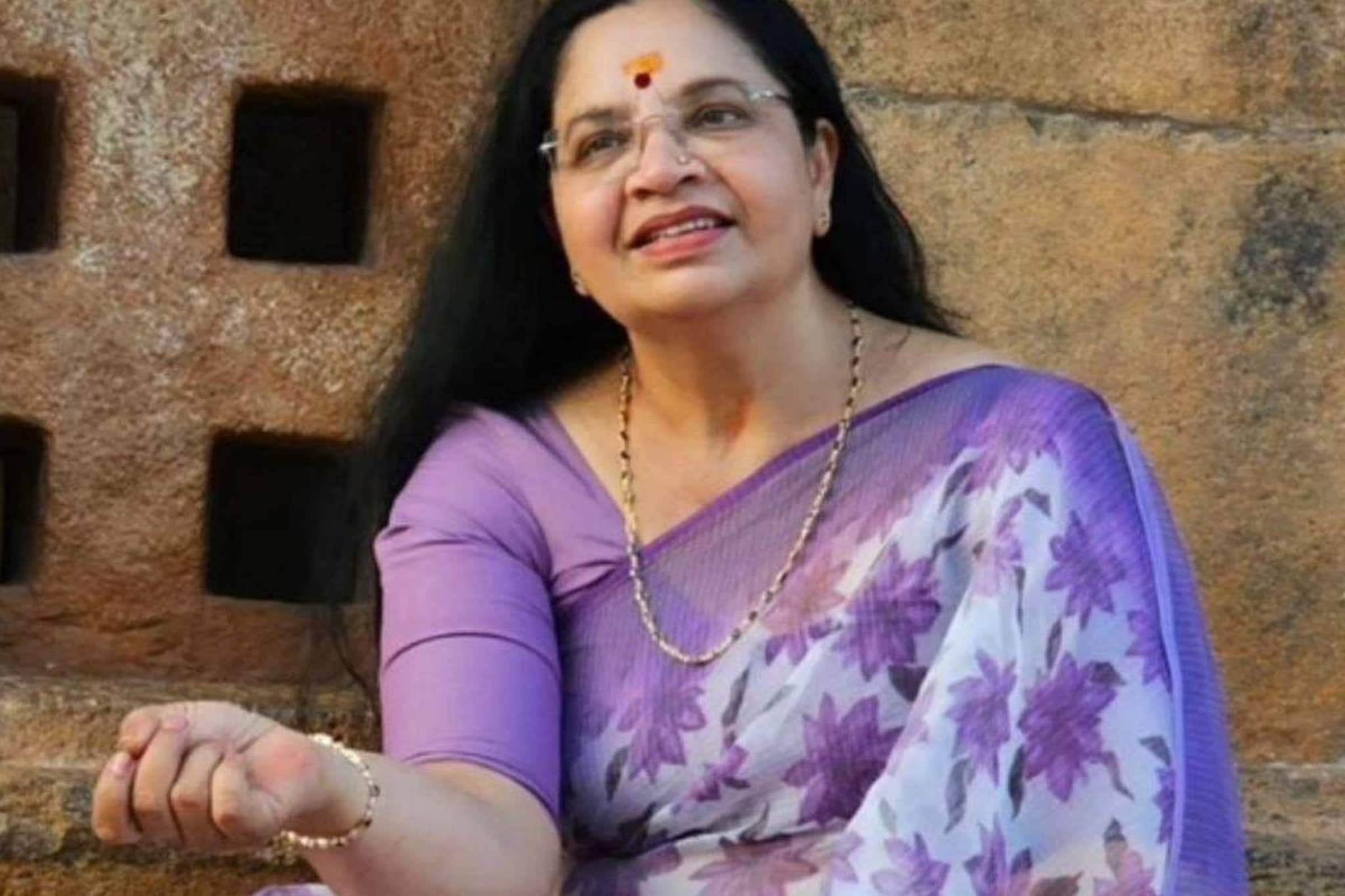 ദിലീപിനെതിരെ സംസാരിച്ചാൽ മുഖത്ത് ആസിഡ് ഒഴിക്കുമെന്ന് ഭീഷണിയും അസഭ്യവും; ഭാഗ്യലക്ഷ്മി പരാതി നൽകി