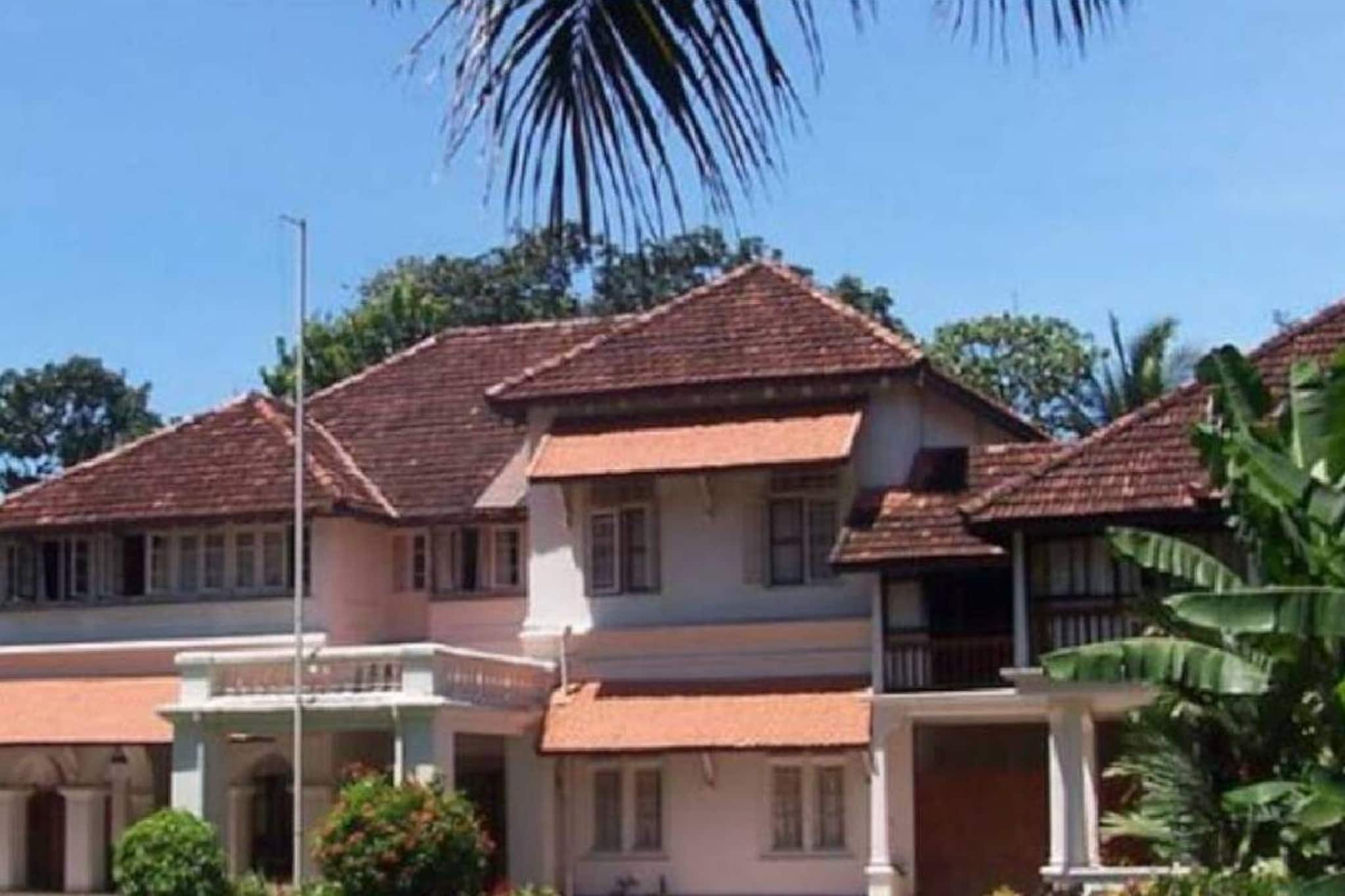 മുഖ്യമന്ത്രിയുടെ ഔദ്യോഗിക വസതിയിൽ ബോംബ് ഭീഷണി; സന്ദേശം പ്രൈവറ്റ് സെക്രട്ടറിയുടെ മെയിലിൽ