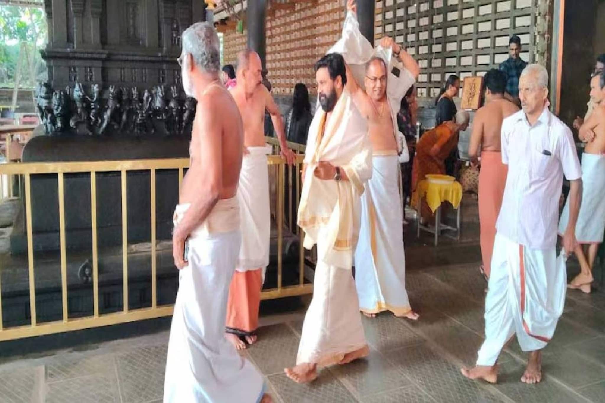 Dileep | നടൻ ദിലീപ് തളിപ്പറമ്പ് രാജരാജേശ്വര ക്ഷേത്രത്തിൽ ദർശനം നടത്തി പൊന്നിൻകുടം സമർപ്പിച്ചു