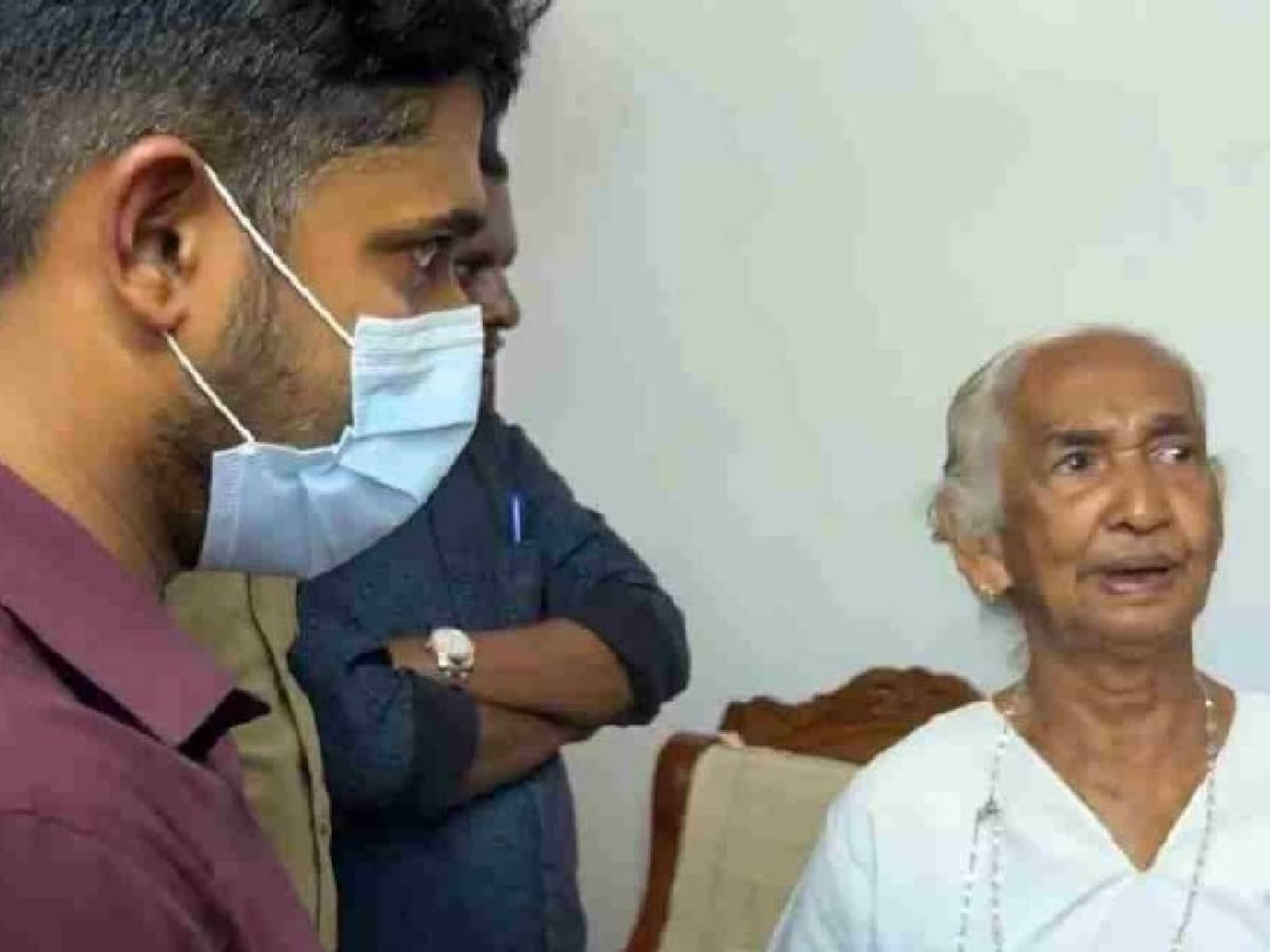 80കാരിയെ കെട്ടിയിട്ട് സ്വർണ്ണവും പണവും കവർന്നത് കൊച്ചുമകനും കൂട്ടുകാരിയും