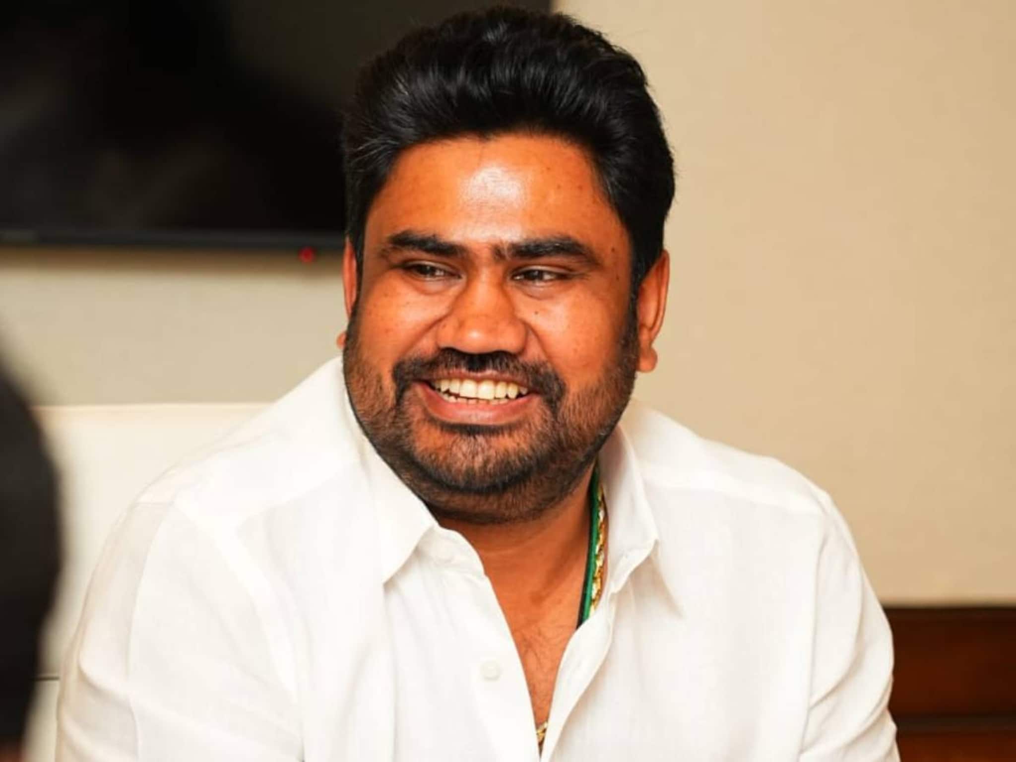 പുതുച്ചേരി പിടിക്കാൻ പുതിയ പാർ‌ട്ടിയുമായി സാന്റിയാഗോ മാർട്ടിന്റെ മകൻ; ടിവികെയുമായി സഖ്യത്തിന് നീക്കമെന്ന് റിപ്പോർട്ട്