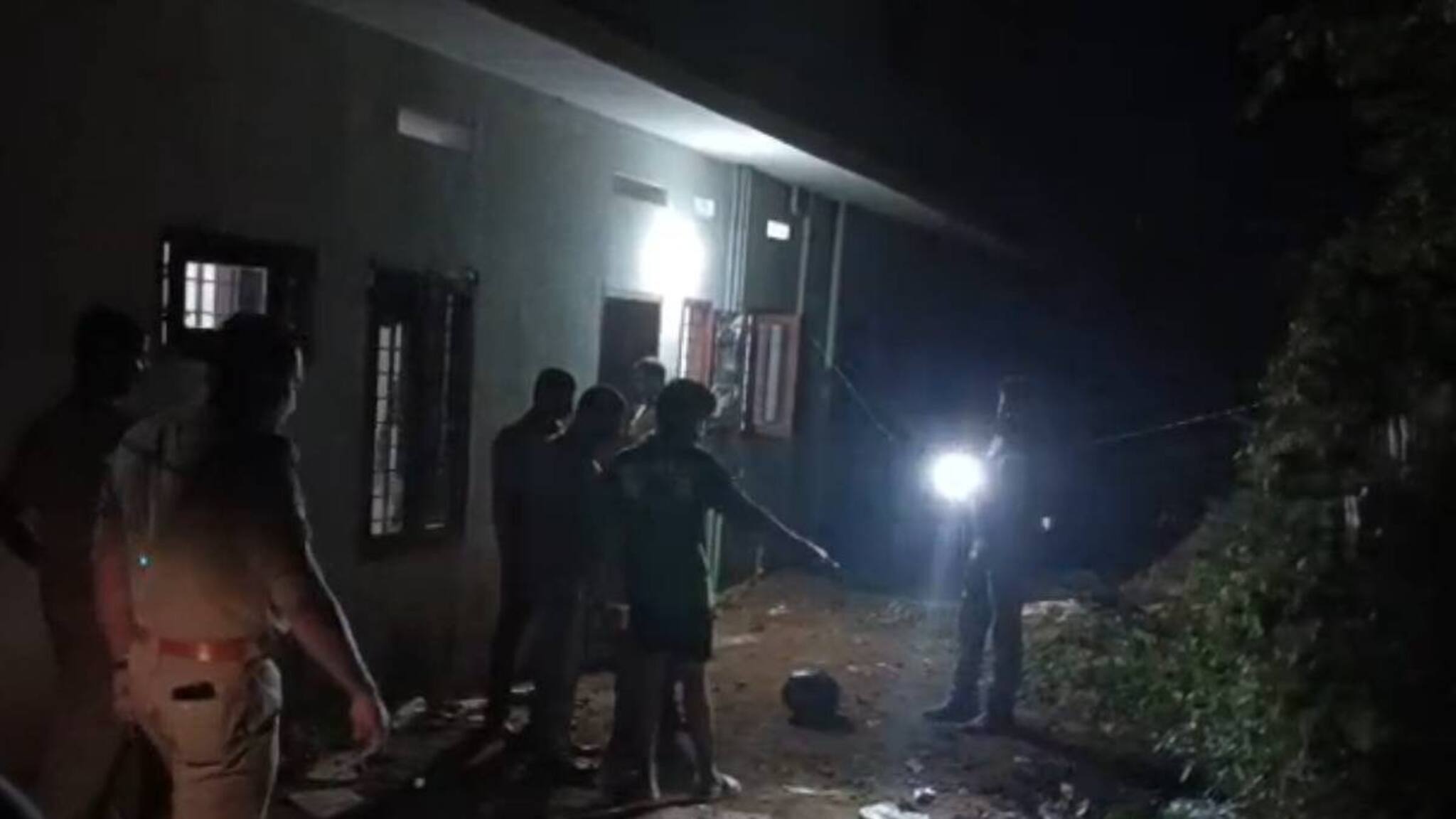 ഗൃഹപ്രവേശത്തിന് മുമ്പ് നടത്തിയ മദ്യവിരുന്നിന് ശേഷം വാക്കുതർക്കത്തിനിടെ സുഹൃത്തിന്റെ കുത്തേറ്റ് യുവാവ് മരിച്ചു‌