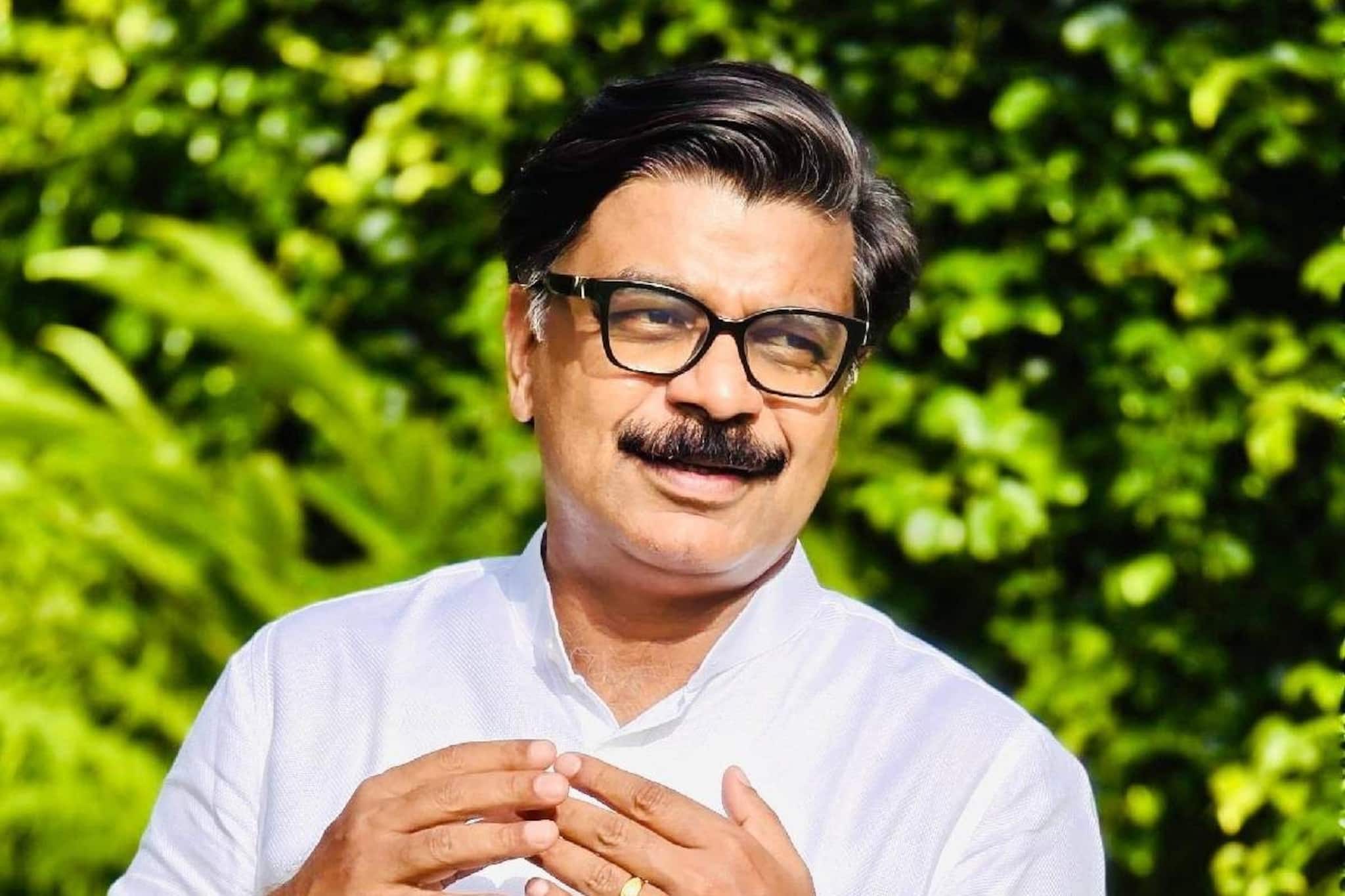 'രാഹുലിന്റെ പതനത്തിന് ഉത്തരം നൽകേണ്ടത് അതിവേഗം വളർത്തിയവർ'; ഷാഫിക്കെതിരെ പരോക്ഷ വിമർശനവുമായി മാത്യു കുഴല്നാടൻ 'രാഹുലിന്റെ പതനത്തിന് ഉത്തരം നൽകേണ്ടത് അതിവേഗം വളർത്തിയവർ'; ഷാഫിക്കെതിരെ പരോക്ഷ വിമർശനവുമായി മാത്യു കുഴല്നാടൻ
