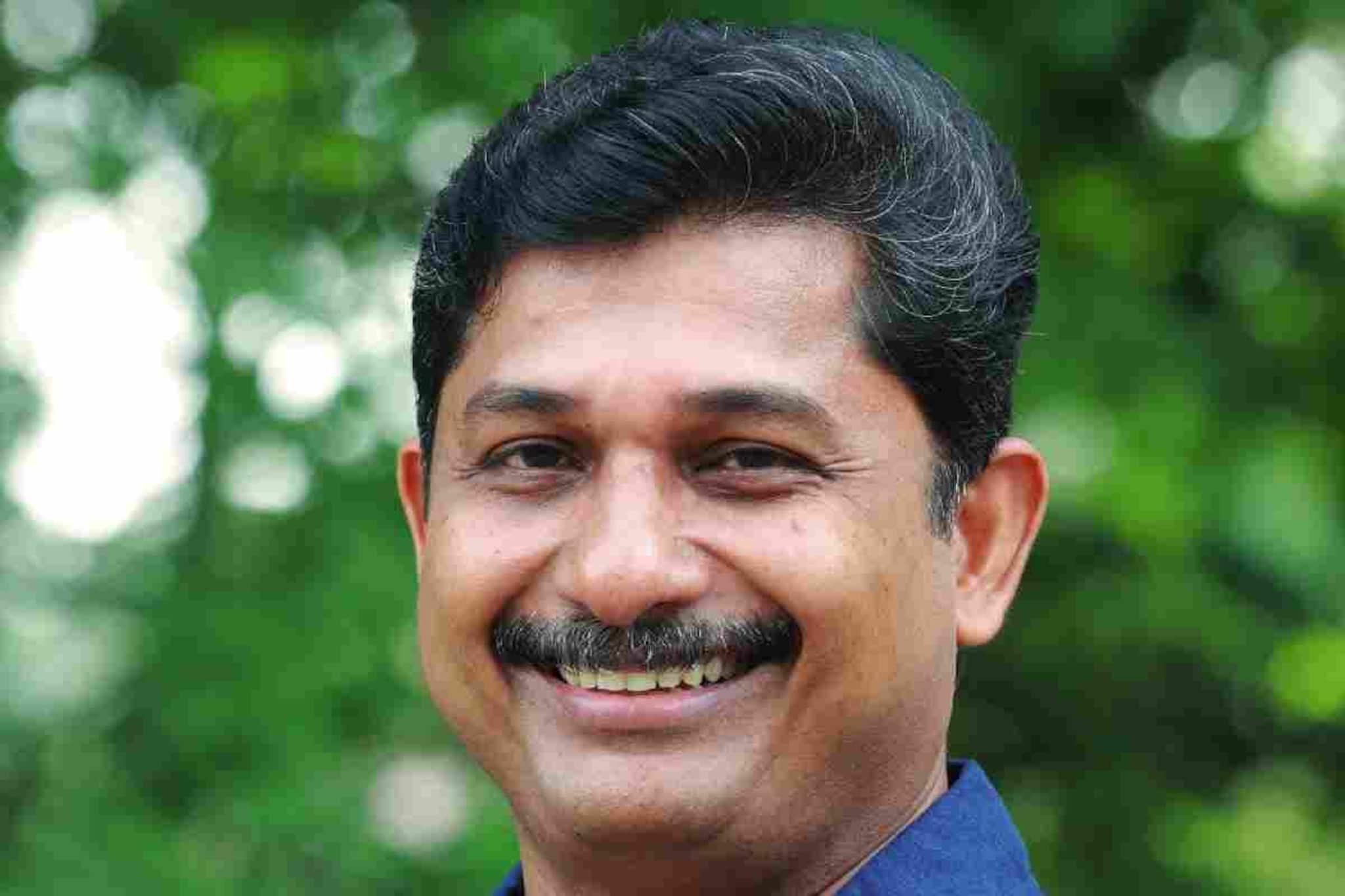 എം സ്വരാജിന്റെ ശബരിമല വിവാദ പ്രസംഗത്തിൽ കോടതി പോലീസിനോട് റിപ്പോർട്ട് തേടി എം സ്വരാജിന്റെ ശബരിമല വിവാദ പ്രസംഗത്തിൽ കോടതി പോലീസിനോട് റിപ്പോർട്ട് തേടി