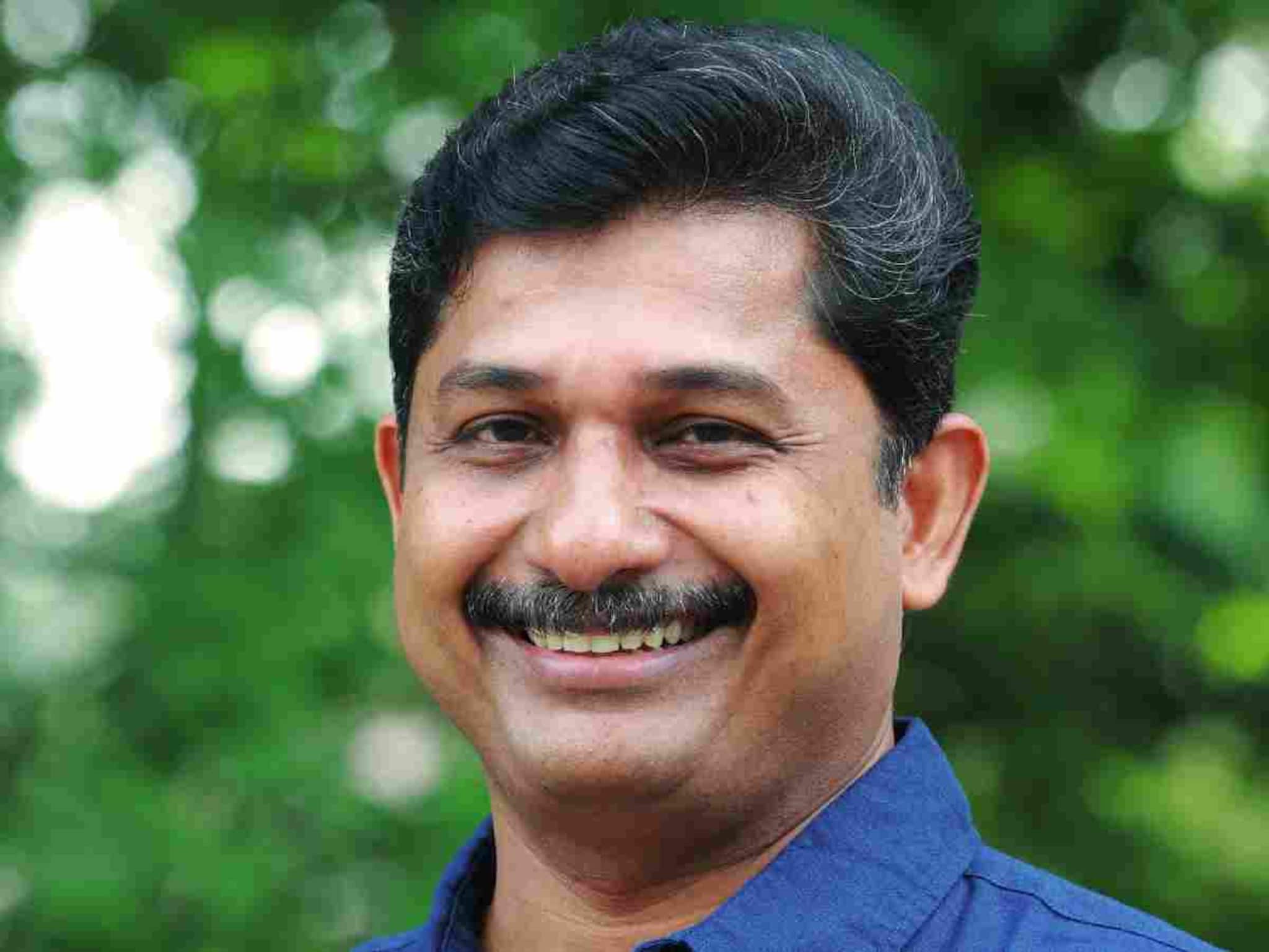 എം സ്വരാജിന്റെ ശബരിമല വിവാദ പ്രസംഗത്തിൽ കോടതി പോലീസിനോട് റിപ്പോർട്ട് തേടി എം സ്വരാജിന്റെ ശബരിമല വിവാദ പ്രസംഗത്തിൽ കോടതി പോലീസിനോട് റിപ്പോർട്ട് തേടി