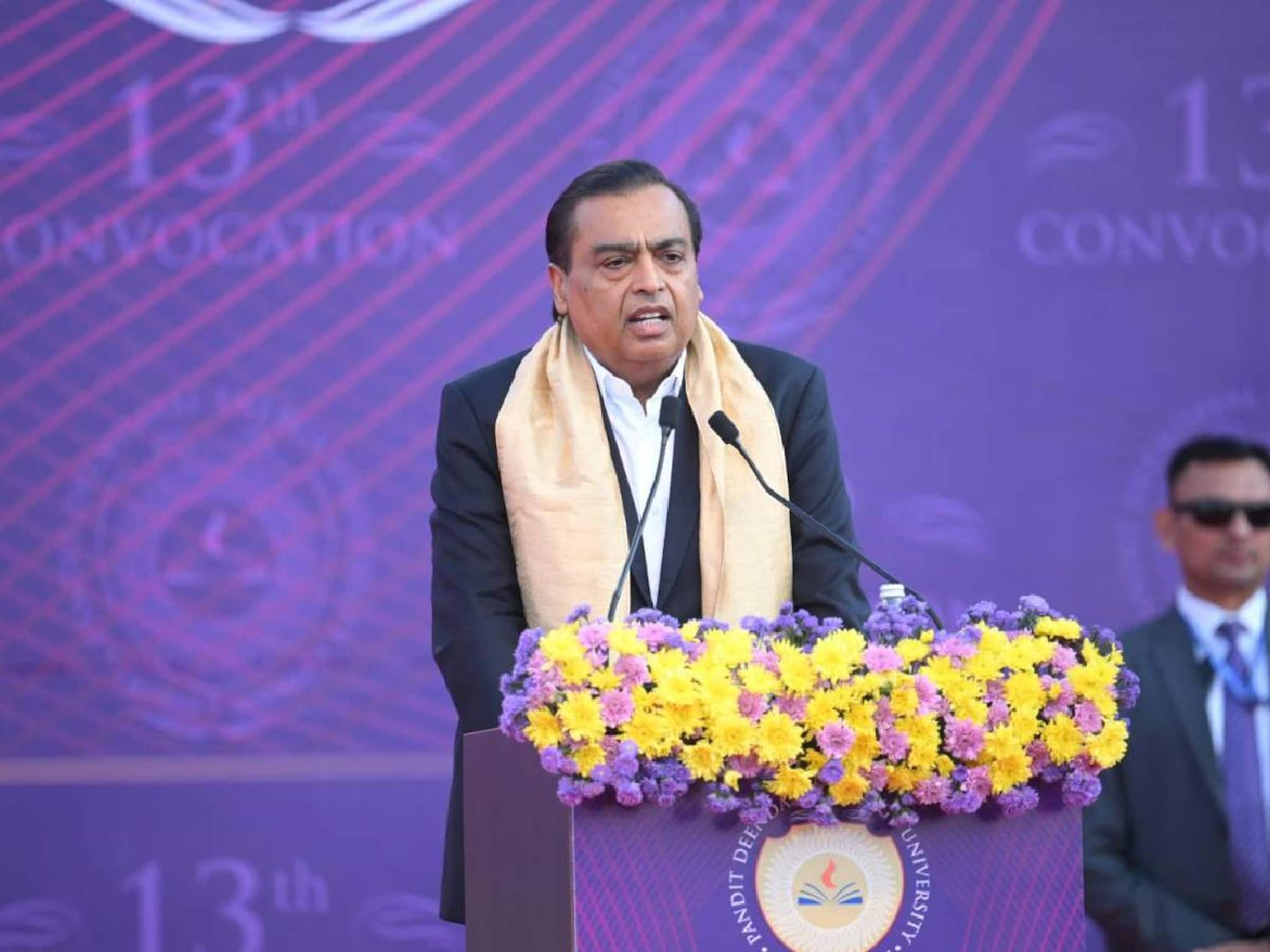 തന്ത്രപ്രധാന സാങ്കേതികവിദ്യയിലും ഇന്ത്യ സ്വയംപര്യാപ്തമാകണമെന്ന് മുകേഷ് അംബാനി തന്ത്രപ്രധാന സാങ്കേതികവിദ്യയിലും ഇന്ത്യ സ്വയംപര്യാപ്തമാകണമെന്ന് മുകേഷ് അംബാനി