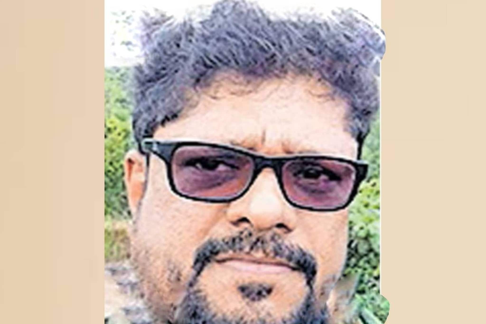 ഭാര്യയുടെ സ്ഥാനാർഥിത്വത്തിനെതിരെ ഫേസ്ബുക്ക് പോസ്റ്റിട്ട യുവാവിന്റെ മരണം കൊലപാതകമെന്ന് സംശയം ഭാര്യയുടെ സ്ഥാനാർഥിത്വത്തിനെതിരെ ഫേസ്ബുക്ക് പോസ്റ്റിട്ട യുവാവിന്റെ മരണം കൊലപാതകമെന്ന് സംശയം