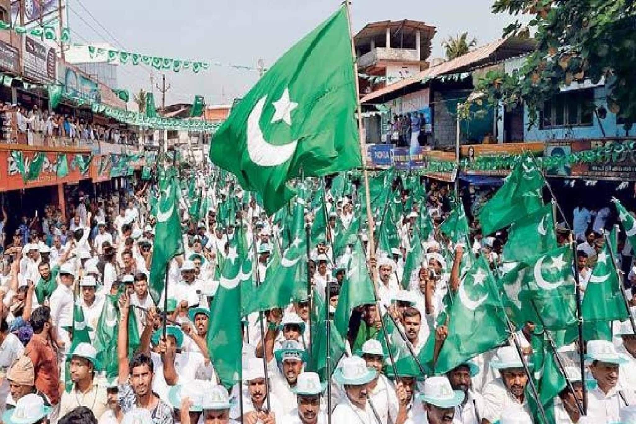 'മലബാർ പാർട്ടി' എന്ന വിശേഷണം തിരുത്തി മുസ്ലീം ലീഗ്; നിയമസഭാ സീറ്റ് വിഭജനത്തിൽ കോൺഗ്രസിന് തലവേദനയാകുമോ ? 'മലബാർ പാർട്ടി' എന്ന വിശേഷണം തിരുത്തി മുസ്ലീം ലീഗ്; നിയമസഭാ സീറ്റ് വിഭജനത്തിൽ കോൺഗ്രസിന് തലവേദനയാകുമോ ?