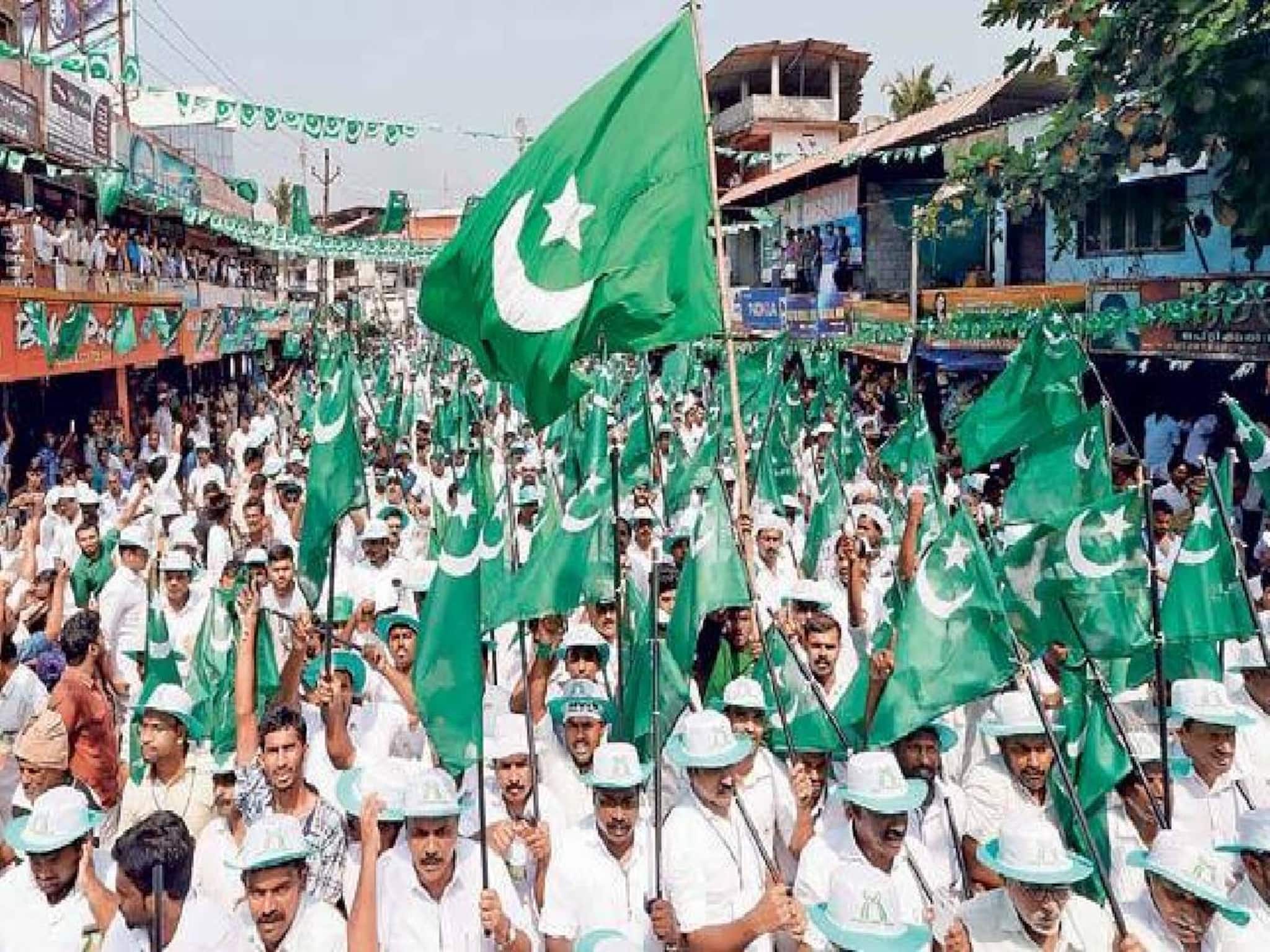 'മലബാർ പാർട്ടി' എന്ന വിശേഷണം തിരുത്തി മുസ്ലീം ലീഗ്; നിയമസഭാ സീറ്റ് വിഭജനത്തിൽ കോൺഗ്രസിന് തലവേദനയാകുമോ ? 'മലബാർ പാർട്ടി' എന്ന വിശേഷണം തിരുത്തി മുസ്ലീം ലീഗ്; നിയമസഭാ സീറ്റ് വിഭജനത്തിൽ കോൺഗ്രസിന് തലവേദനയാകുമോ ?