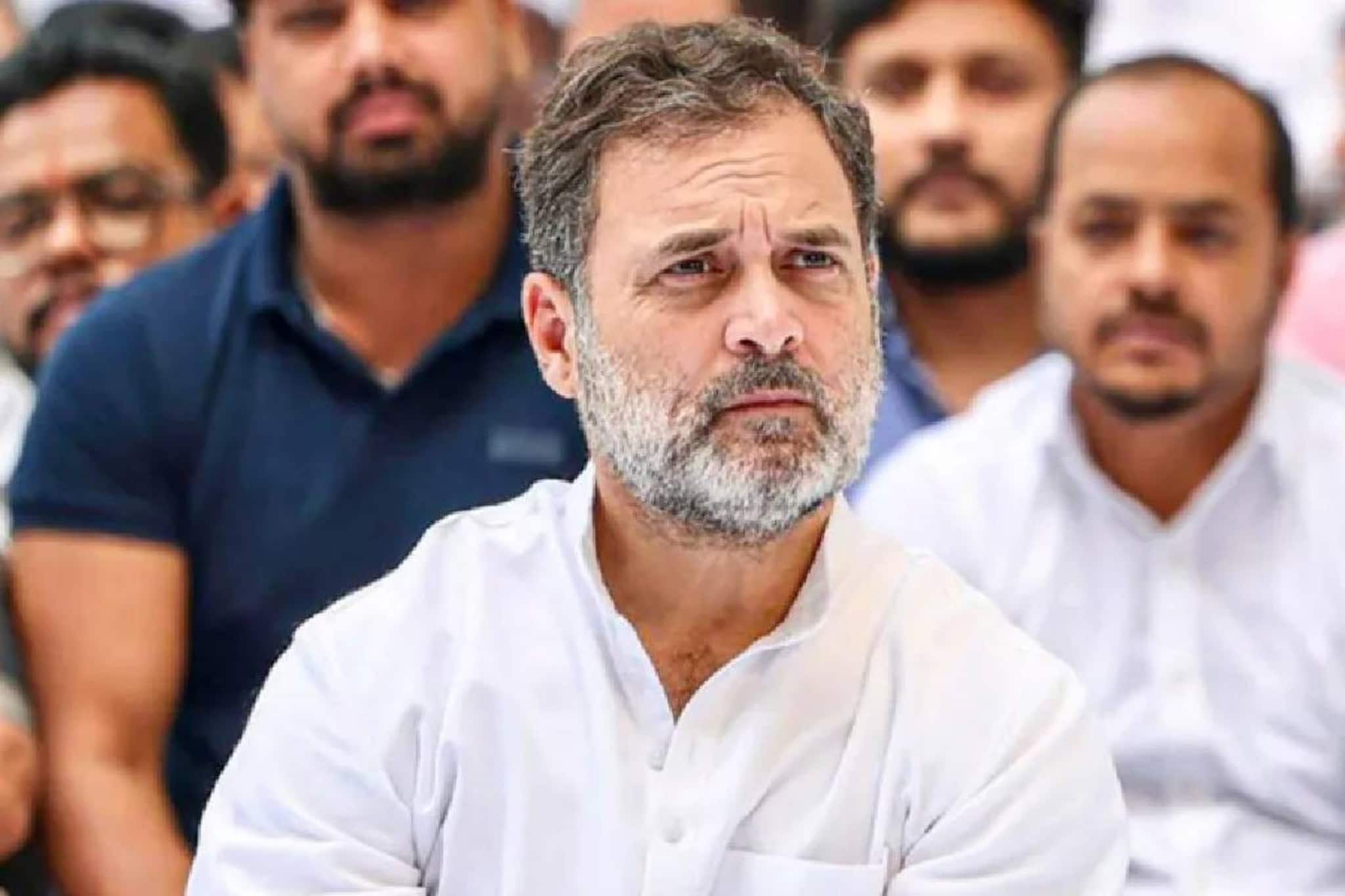 പ്രധാനമന്ത്രി മോദിയുടെ വന്ദേമാതരം പ്രസംഗത്തിനിടെ ലോക്‌സഭയിൽ നിന്ന് വിട്ടുനിന്ന രാഹുൽ ഗാന്ധിയെ വിമർശിച്ച് ബിജെപി