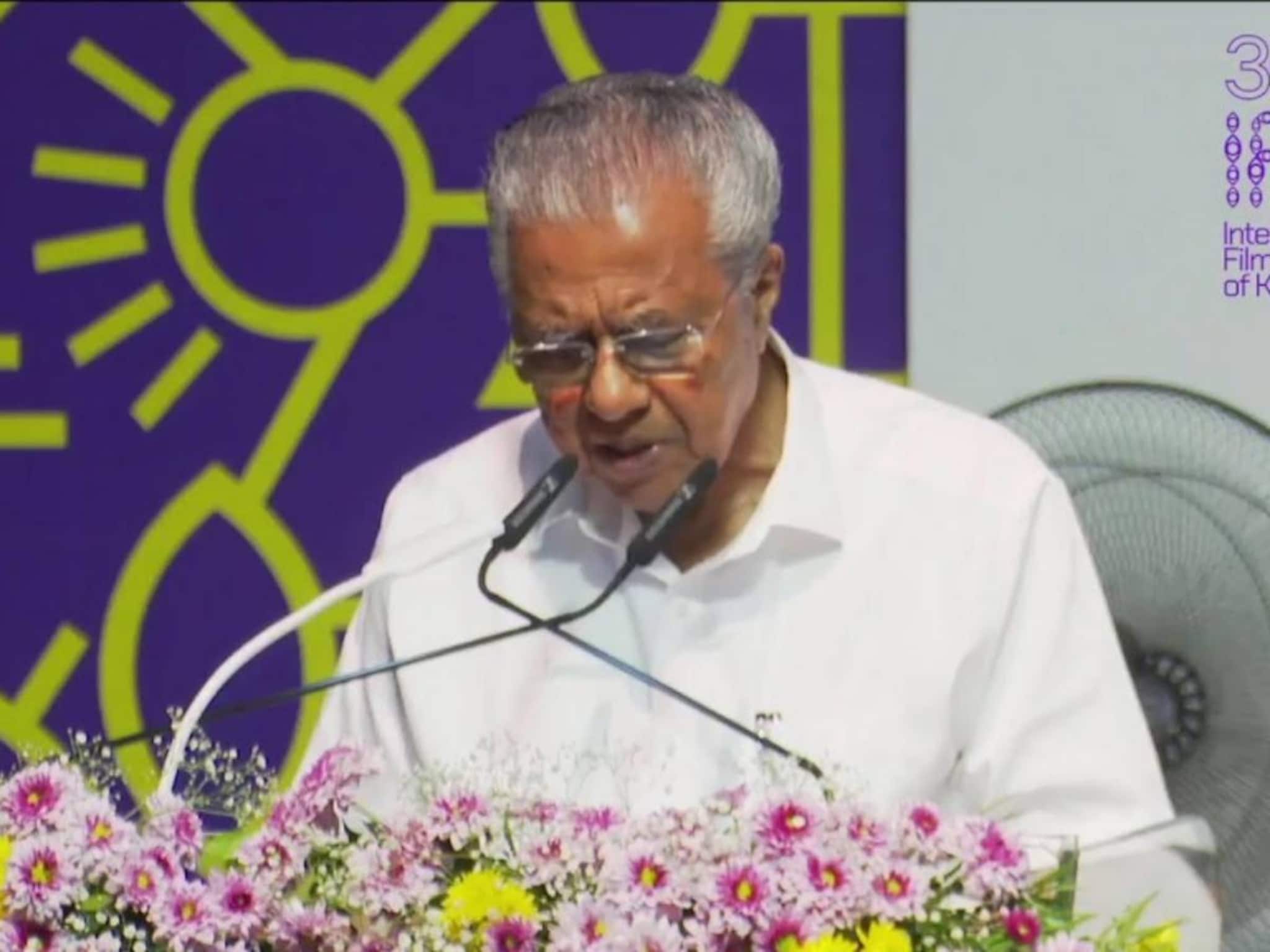 'ബീഫ് എന്നാൽ അവർക്ക് ഒരു അർത്ഥമേയുള്ളു'; IFFK സിനിമാ വിലക്കിൽ കേന്ദ്രത്തിനെതിരെ മുഖ്യമന്ത്രി 'ബീഫ് എന്നാൽ അവർക്ക് ഒരു അർത്ഥമേയുള്ളു'; IFFK സിനിമാ വിലക്കിൽ കേന്ദ്രത്തിനെതിരെ മുഖ്യമന്ത്രി