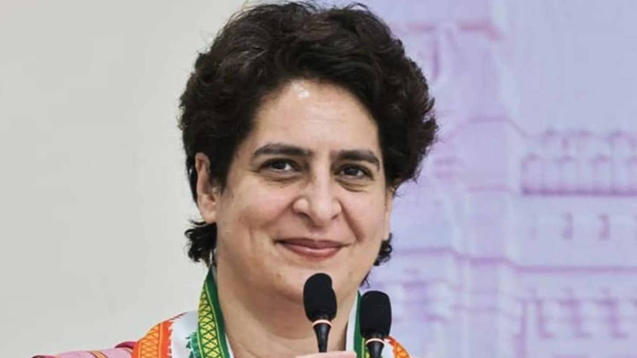 'ബലാത്സംഗത്തിന് കുറ്റപത്രത്തിൽ പേരുണ്ടായിട്ടും എംഎൽഎ പാർട്ടിയിൽ തുടരുന്നത് ശരിയാണോ?' പ്രിയങ്ക ഗാന്ധി അന്ന് പറഞ്ഞത്