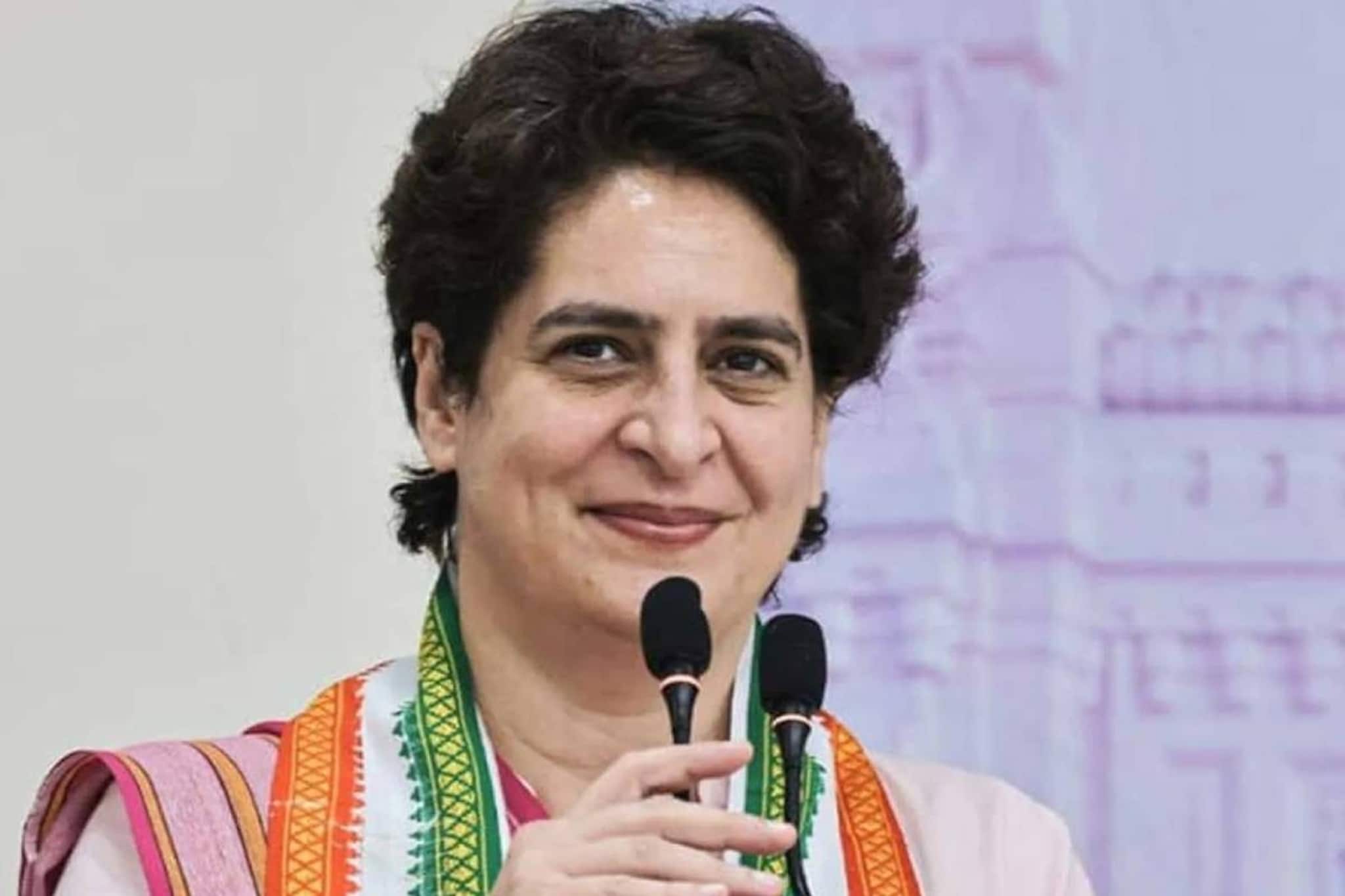 'ബലാത്സംഗത്തിന് കുറ്റപത്രത്തിൽ പേരുണ്ടായിട്ടും എംഎൽഎ പാർട്ടിയിൽ തുടരുന്നത് ശരിയാണോ?' പ്രിയങ്ക ഗാന്ധി അന്ന് പറഞ്ഞത്