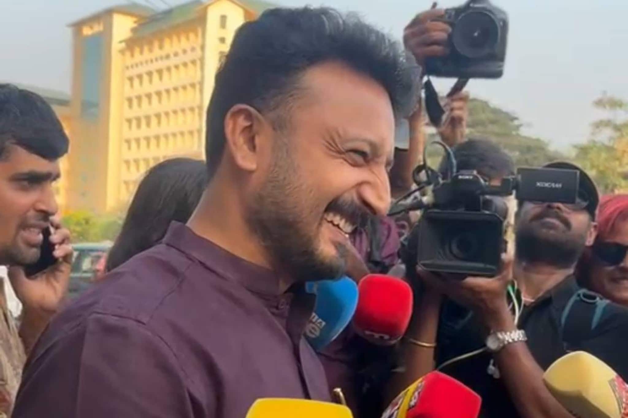 രാഹുൽ മാങ്കൂട്ടത്തിൽ നാട്ടുകാർക്ക് ബുദ്ധിമുട്ട്! പാലക്കാട്ടെ ഫ്ലാറ്റ് ഒഴിയണമെന്ന് അസോസിയേഷൻ