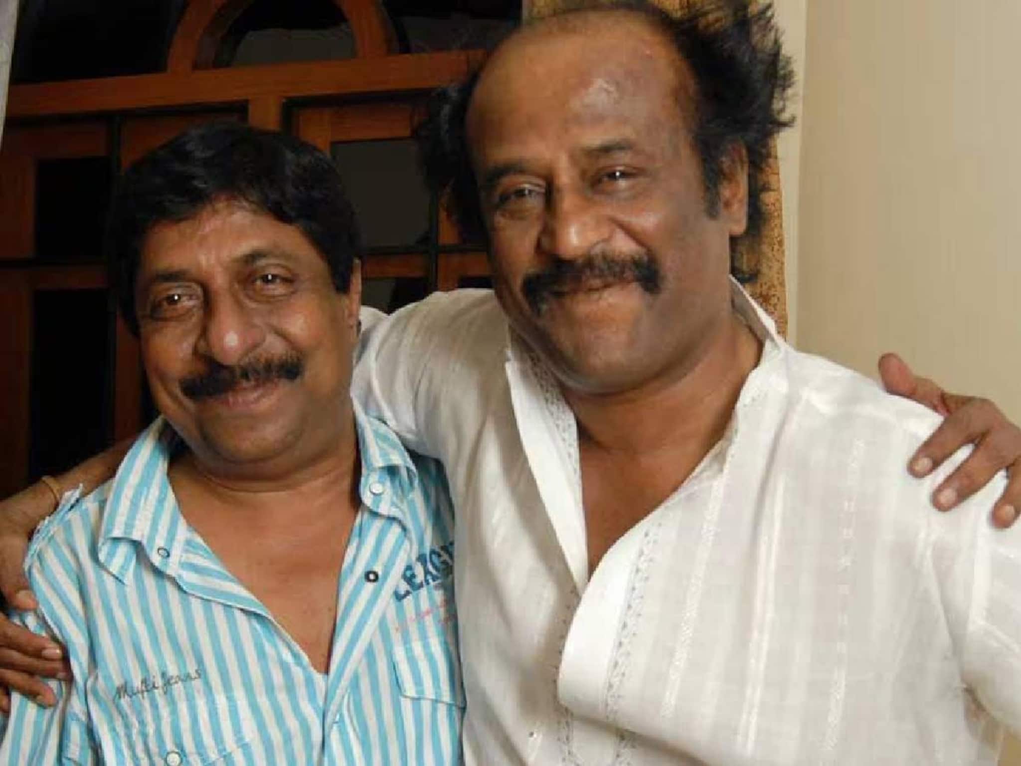 അടയാർ പൂർവവിദ്യാർത്ഥികളായ ശ്രീനിവാസനെയും രജനീകാന്തിനെയും ഒന്നിപ്പിച്ച ചിത്രം അടയാർ പൂർവവിദ്യാർത്ഥികളായ ശ്രീനിവാസനെയും രജനീകാന്തിനെയും ഒന്നിപ്പിച്ച ചിത്രം