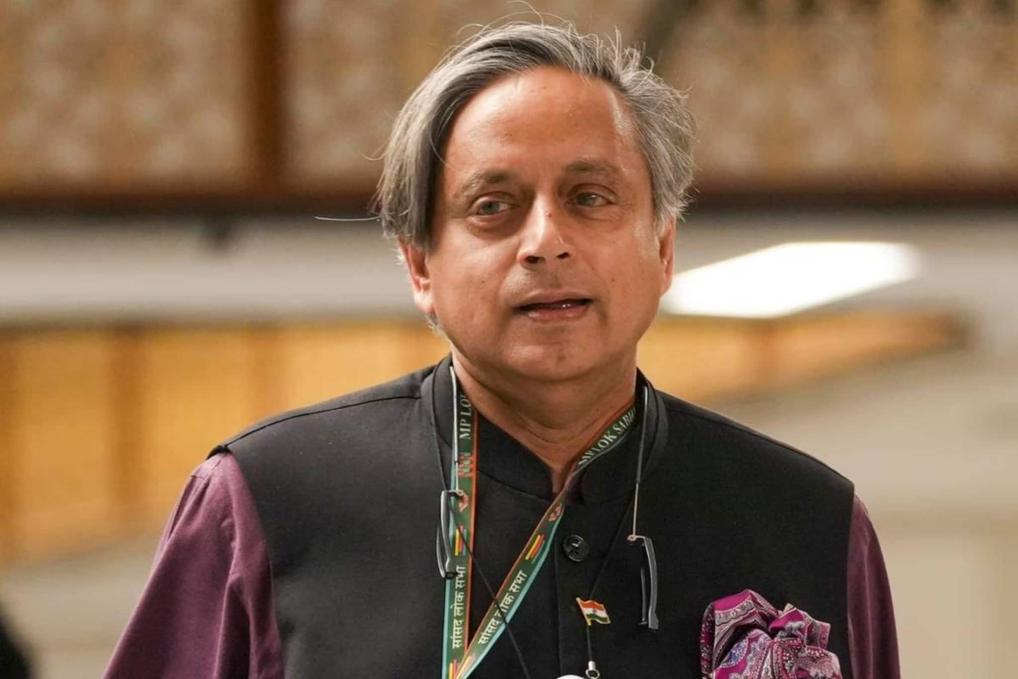 'ബീഫ്' എന്ന പേര് ഭയപ്പെടുത്തിയിട്ടുണ്ടാകും; കേന്ദ്ര നടപടി യുക്തിക്ക് നിരക്കുന്നതല്ല: ശശി തരൂർ 'ബീഫ്' എന്ന പേര് ഭയപ്പെടുത്തിയിട്ടുണ്ടാകും; കേന്ദ്ര നടപടി യുക്തിക്ക് നിരക്കുന്നതല്ല: ശശി തരൂർ