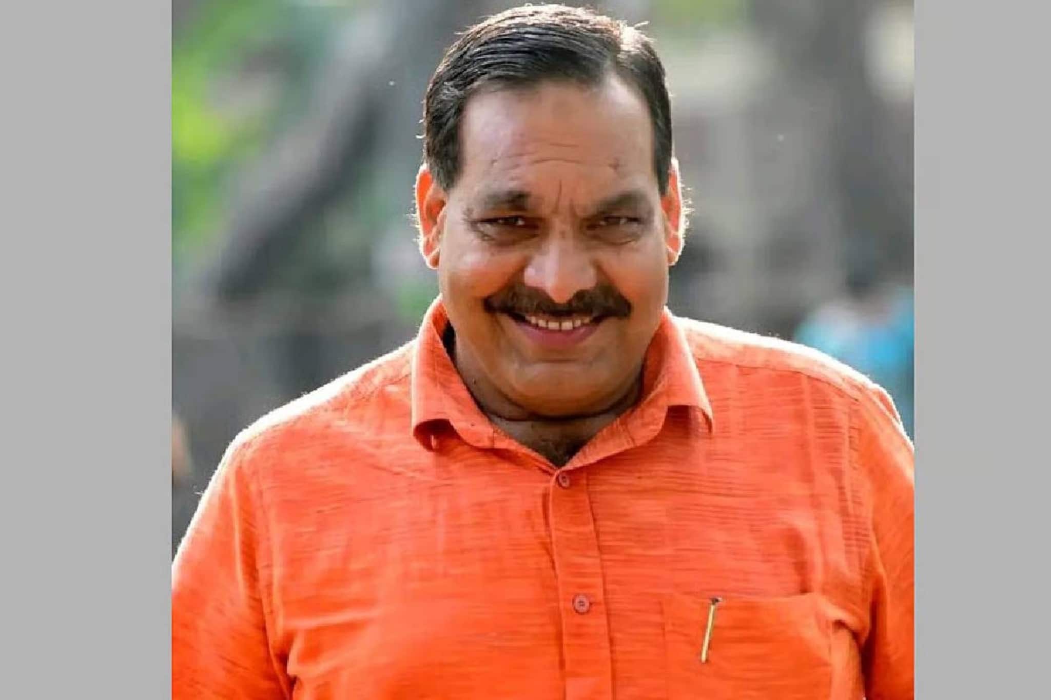 മദ്യപിച്ച് കാർ ഓടിച്ച് അപകടമുണ്ടാക്കിയതിന് നടനും എസ്ഐയുമായ ശിവദാസനെതിരെ കേസ് മദ്യപിച്ച് കാർ ഓടിച്ച് അപകടമുണ്ടാക്കിയതിന് നടനും എസ്ഐയുമായ ശിവദാസനെതിരെ കേസ്