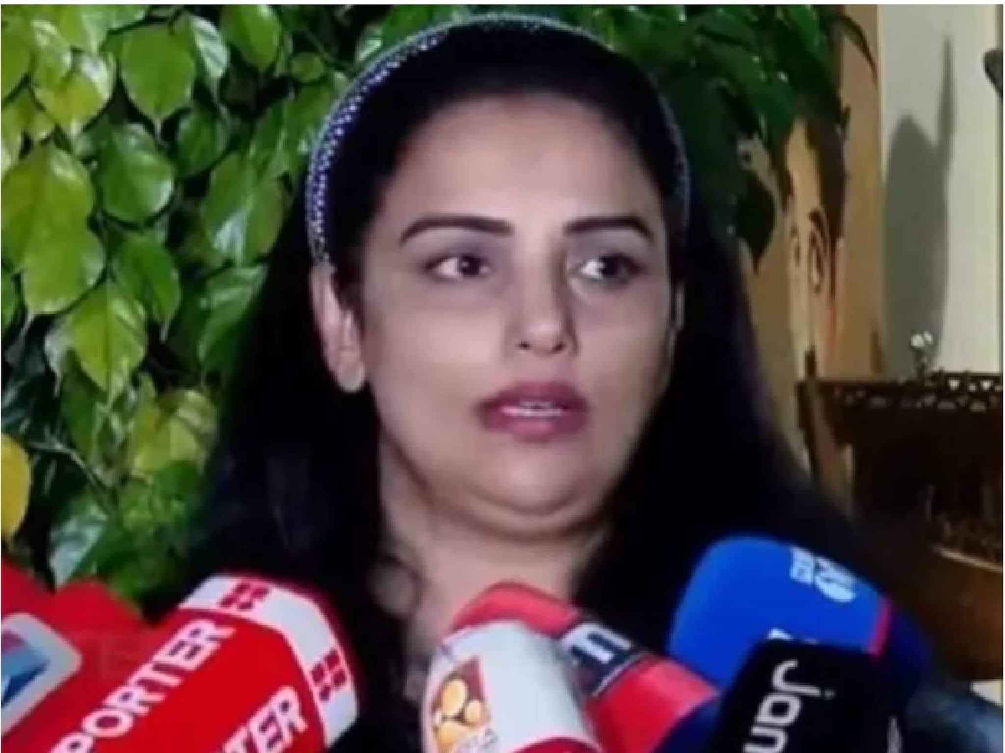 'അമ്മ സംഘടന അതിജീവിതയ്ക്കൊപ്പം; ദിലീപിനെ തിരിച്ചെടുക്കാനുള്ള ചർച്ച നടന്നിട്ടില്ല';ശ്വേതാ മേനോൻ