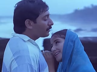 ഉയിരേ ഗാനം.... പശ്ചാത്തലത്തിൽ ബേക്കൽ കോട്ട