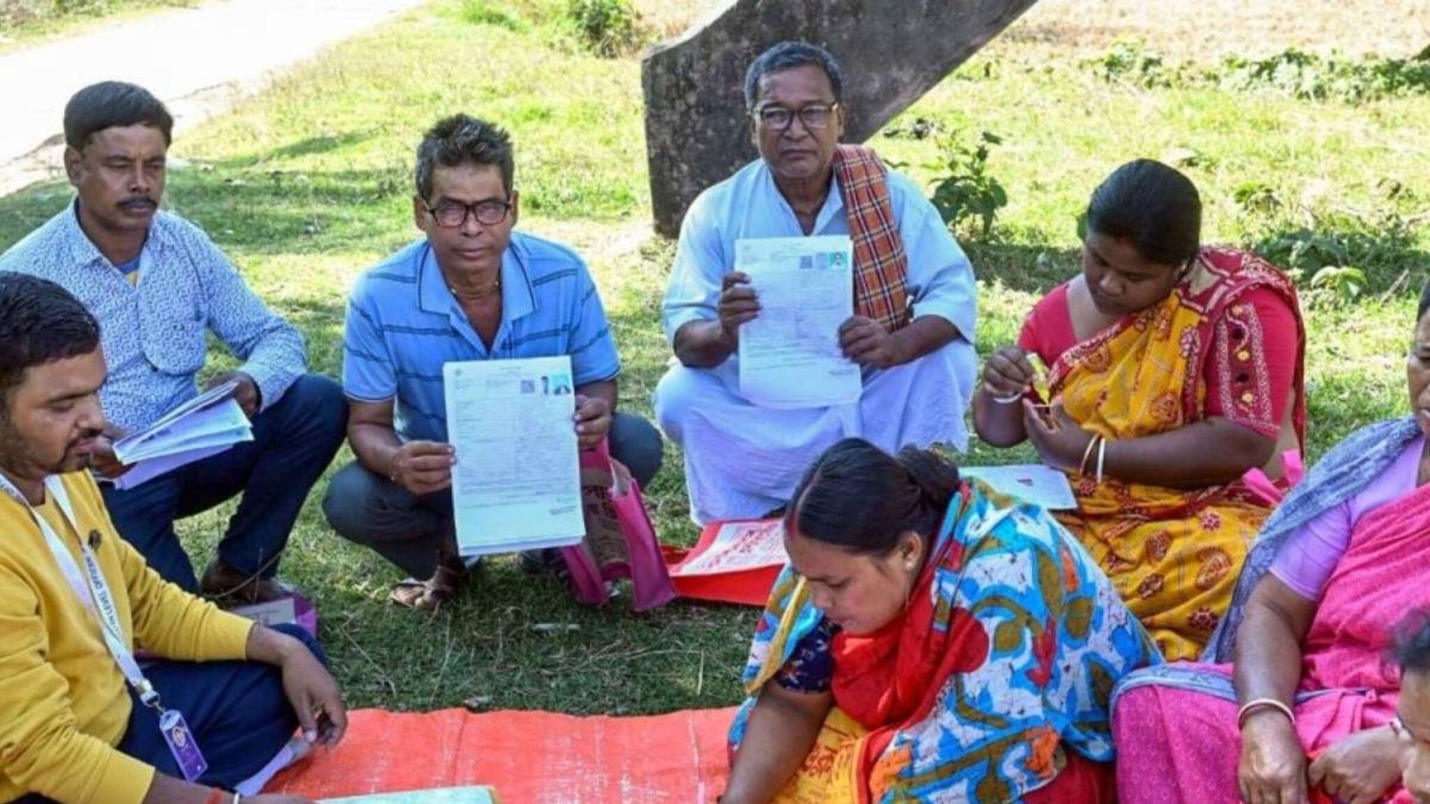 SIR|  പശ്ചിമ ബംഗാളിലെ വോട്ടർ പട്ടികയിൽ ഡിസംബർ ഒന്നു വരെ കണ്ടെത്തിയത്  21 ലക്ഷത്തിലധികം മരിച്ചുപോയവർ