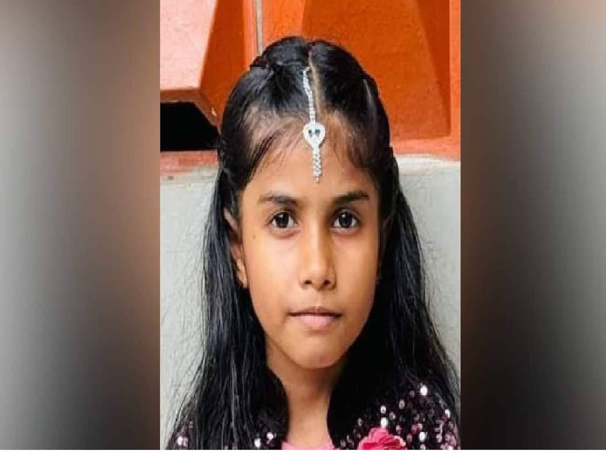 പാലക്കാട് വ്യായാമത്തിനായി അടുക്കളയില്‍ കെട്ടിയ പ്ലാസ്റ്റിക് കയറിൽ കുരുങ്ങി 11 -കാരി മരിച്ചു