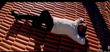 25 വർഷമായി ട്രെൻഡിംഗിൽ തുടരുന്ന ഈ പ്രണയ ഗാനം; ഇപ്പോഴും ടോപ്പ് ലിസ്റ്റിൽ തുടരുന്നതിന്റെ കാരണം അറിയുമോ?