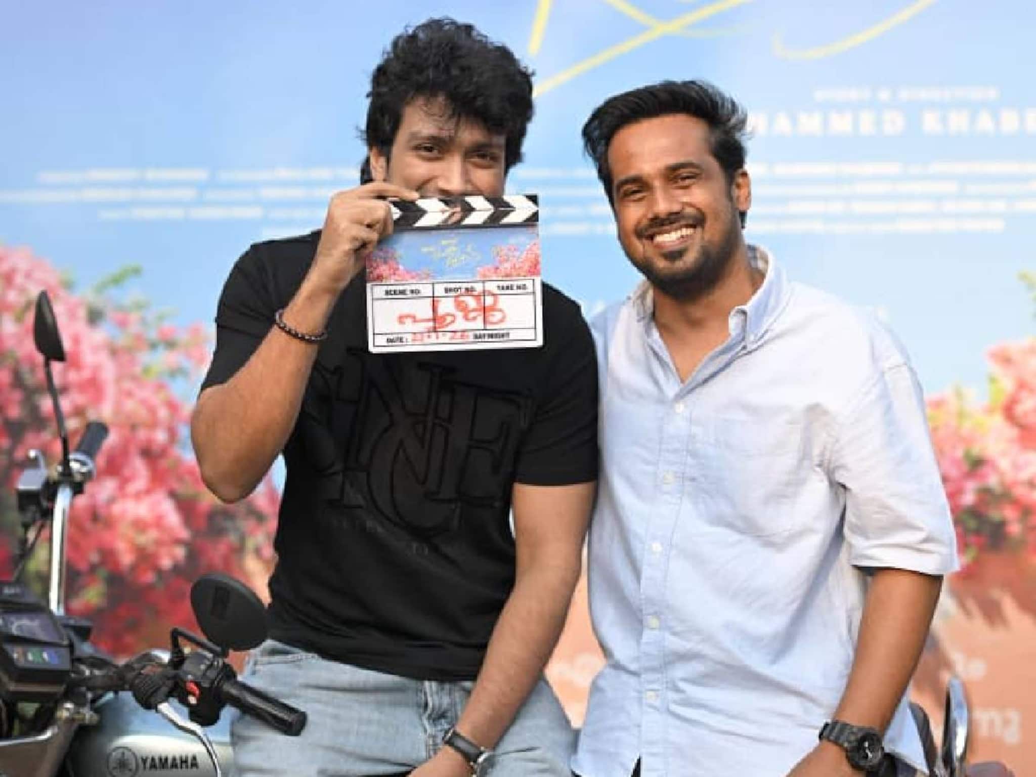 ത്രില്ലർ സിനിമകളുടെ ശില്പി അഹമ്മദ് കബീർ ഇനി റോം കോം സംവിധായകൻ; കാളിദാസ് ജയറാമിനൊപ്പം 'മെനി മെനി ഹാപ്പി റിട്ടേൺസ്'