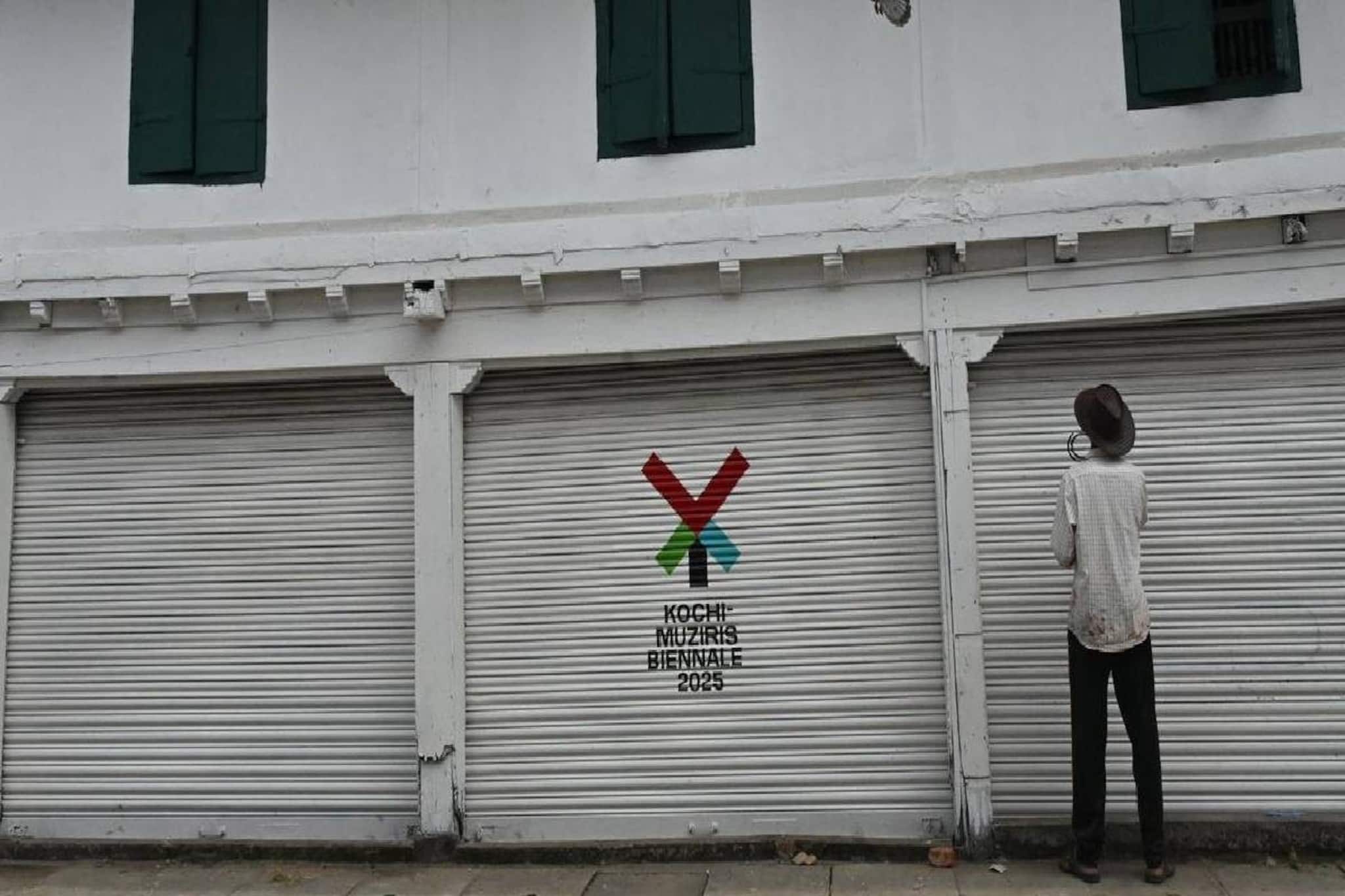 ക്രിസ്തുവിന്റെ അന്ത്യ അത്താഴത്തെ വികലമായി ചിത്രീകരിച്ച വിവാദ ചിത്രം ബിനാലെയിൽ നിന്ന് നീക്കി