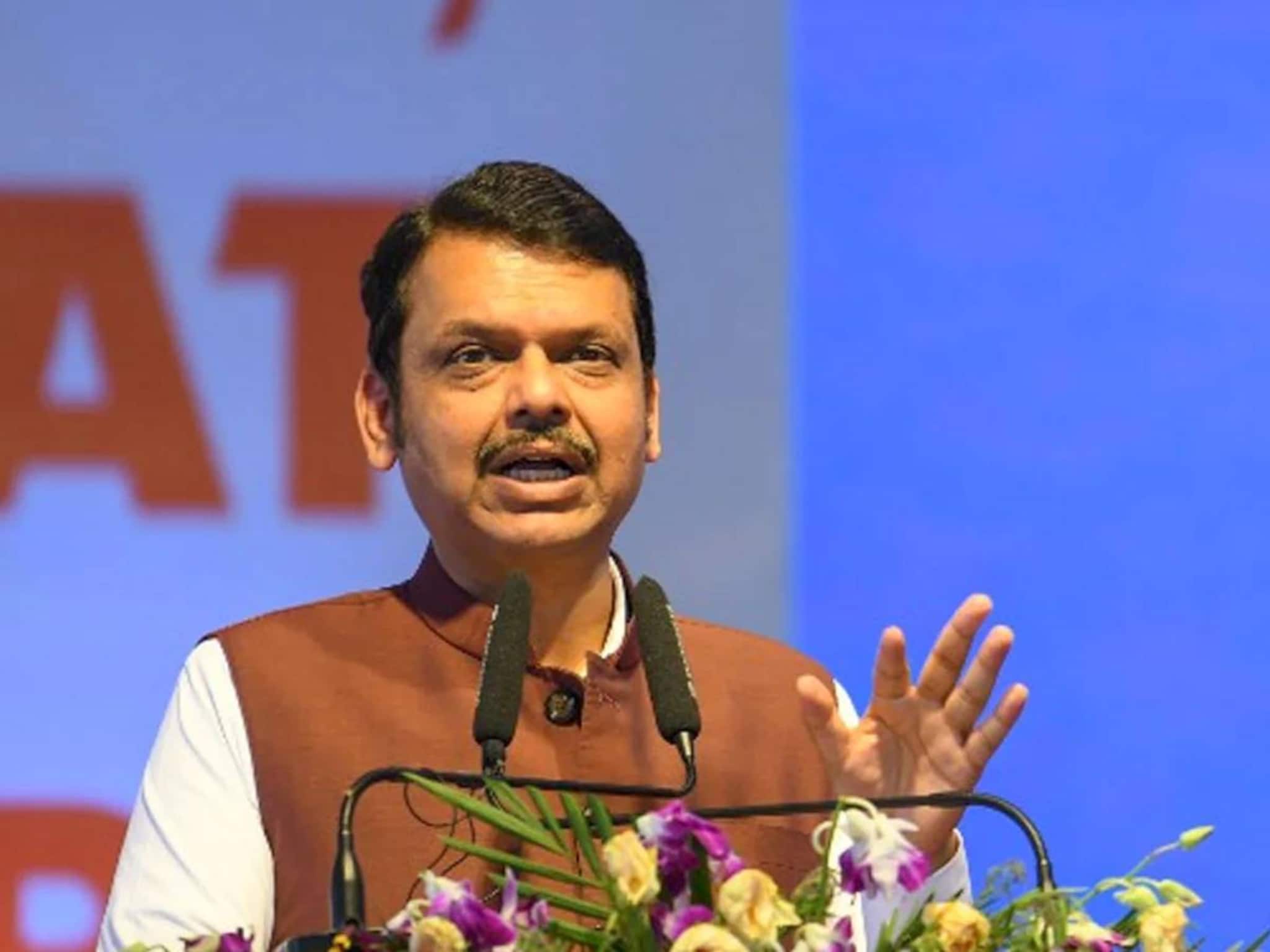 കോണ്ഗ്രസുമായും AIMIM മായും തിരഞ്ഞെടുപ്പു സഖ്യം പാടില്ലെന്ന് ബിജെപി പ്രാദേശിക നേതാക്കളോട് ഫഡ്നാവിസ് കോണ്ഗ്രസുമായും AIMIM മായും തിരഞ്ഞെടുപ്പു സഖ്യം പാടില്ലെന്ന് ബിജെപി പ്രാദേശിക നേതാക്കളോട് ഫഡ്നാവിസ്