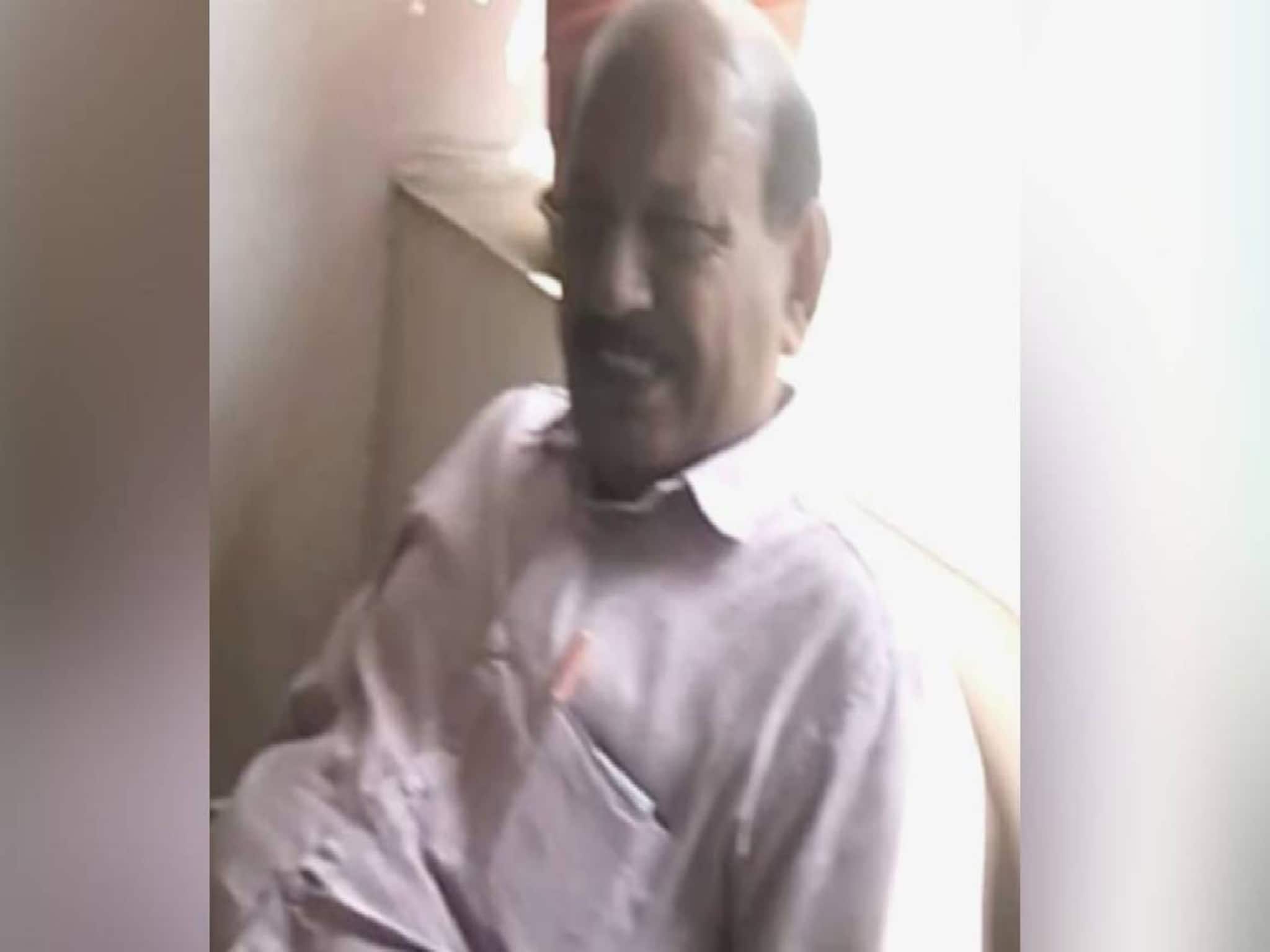 പോക്കുവരവ് നടത്താൻ 1000 രൂപ കൈക്കൂലി വാങ്ങിയ മുൻ റവന്യൂ ജീവനക്കാരന് ഏഴ് വർഷം കഠിനതടവും 35000 രൂപ പിഴയും പോക്കുവരവ് നടത്താൻ 1000 രൂപ കൈക്കൂലി വാങ്ങിയ മുൻ റവന്യൂ ജീവനക്കാരന് ഏഴ് വർഷം കഠിനതടവും 35000 രൂപ പിഴയും