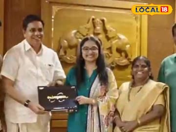  പൊന്ന്യത്തങ്കത്തിന്റെ ലോഗോ പ്രകാശനം ചെയ്യുന്നു 