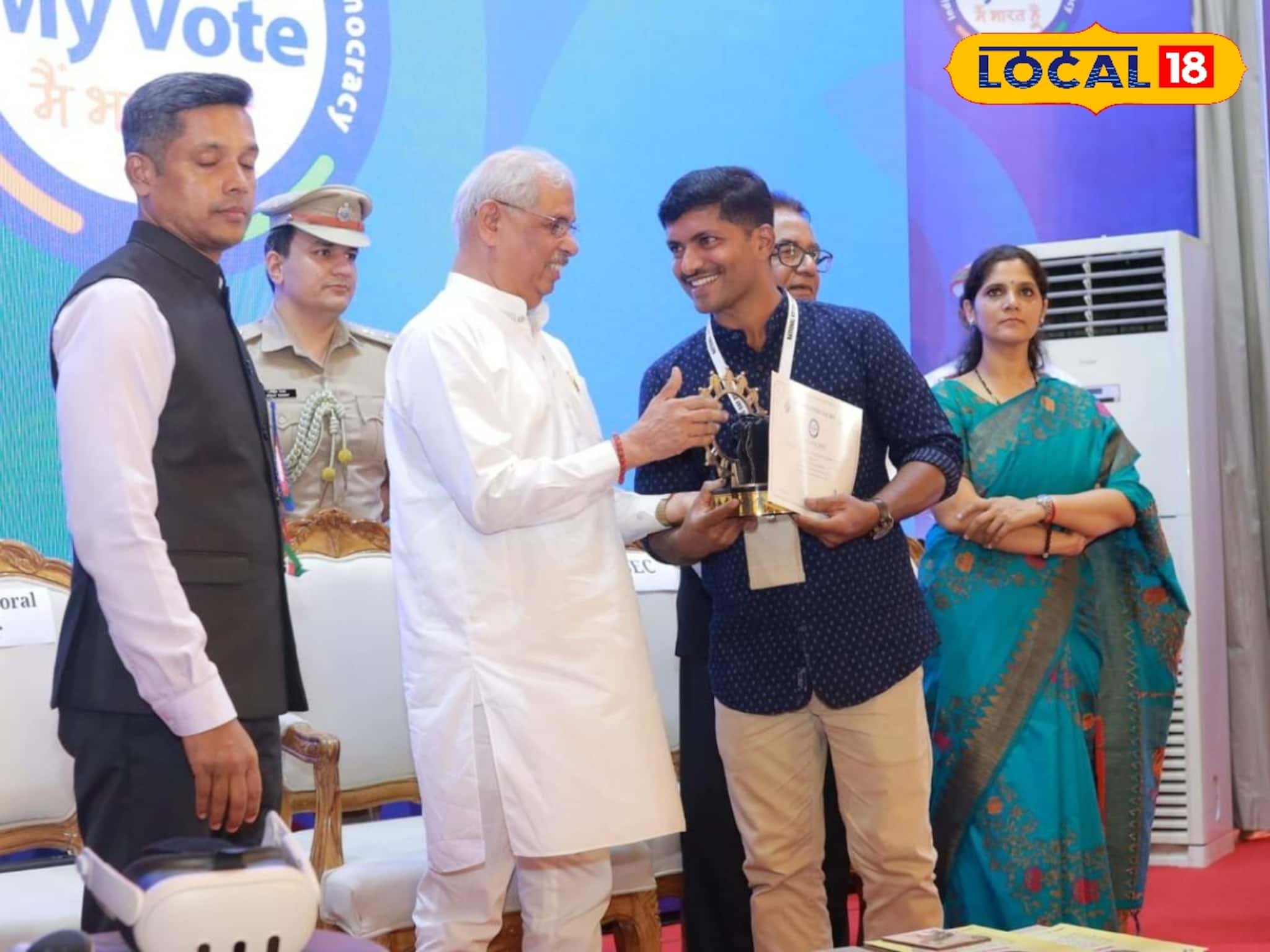 സംസ്ഥാന തിരഞ്ഞെടുപ്പ് പുരസ്‌കാരങ്ങൾ ഏറ്റുവാങ്ങി കോഴിക്കോട് ജില്ലാ ഭരണകൂടം