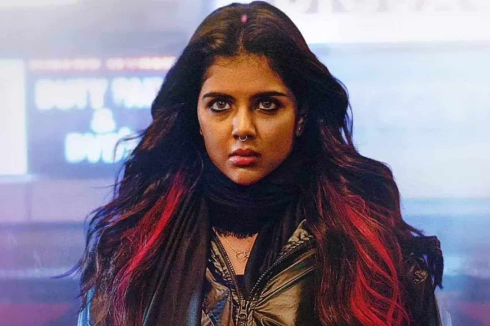 Kalyani Priyadarshan | ലോകയിൽ നിന്നും കല്യാണി നേരെ ബോളിവുഡിലേക്ക്; രൺവീർ സിംഗിന്റെ നായികയാകും