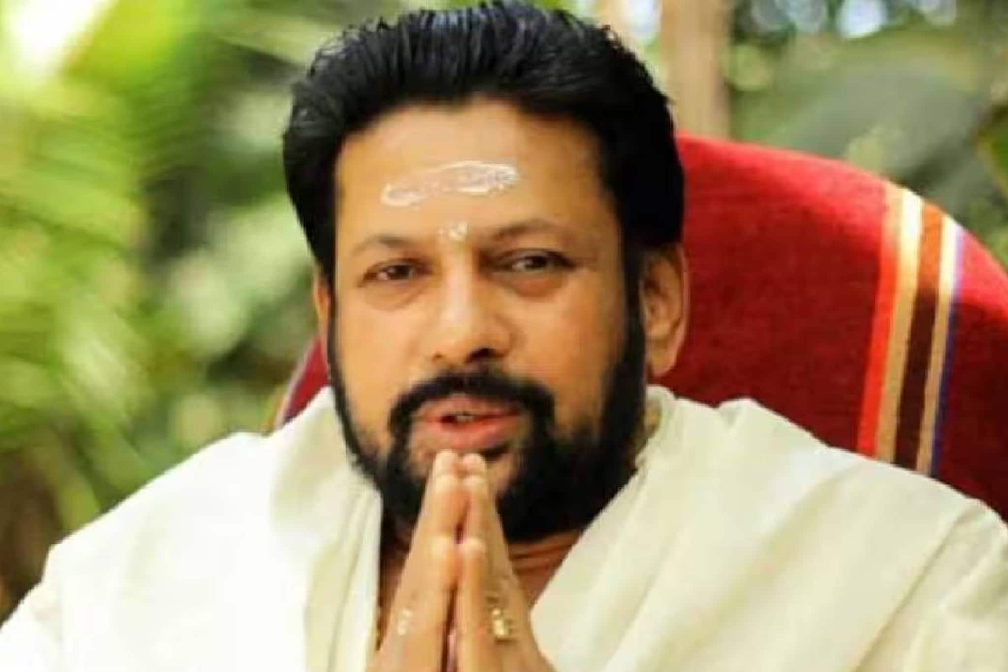 ശബരിമല സ്വര്‍ണക്കൊള്ളക്കേസിൽ തന്ത്രി കണ്ഠര് രാജീവരര് അറസ്റ്റിൽ