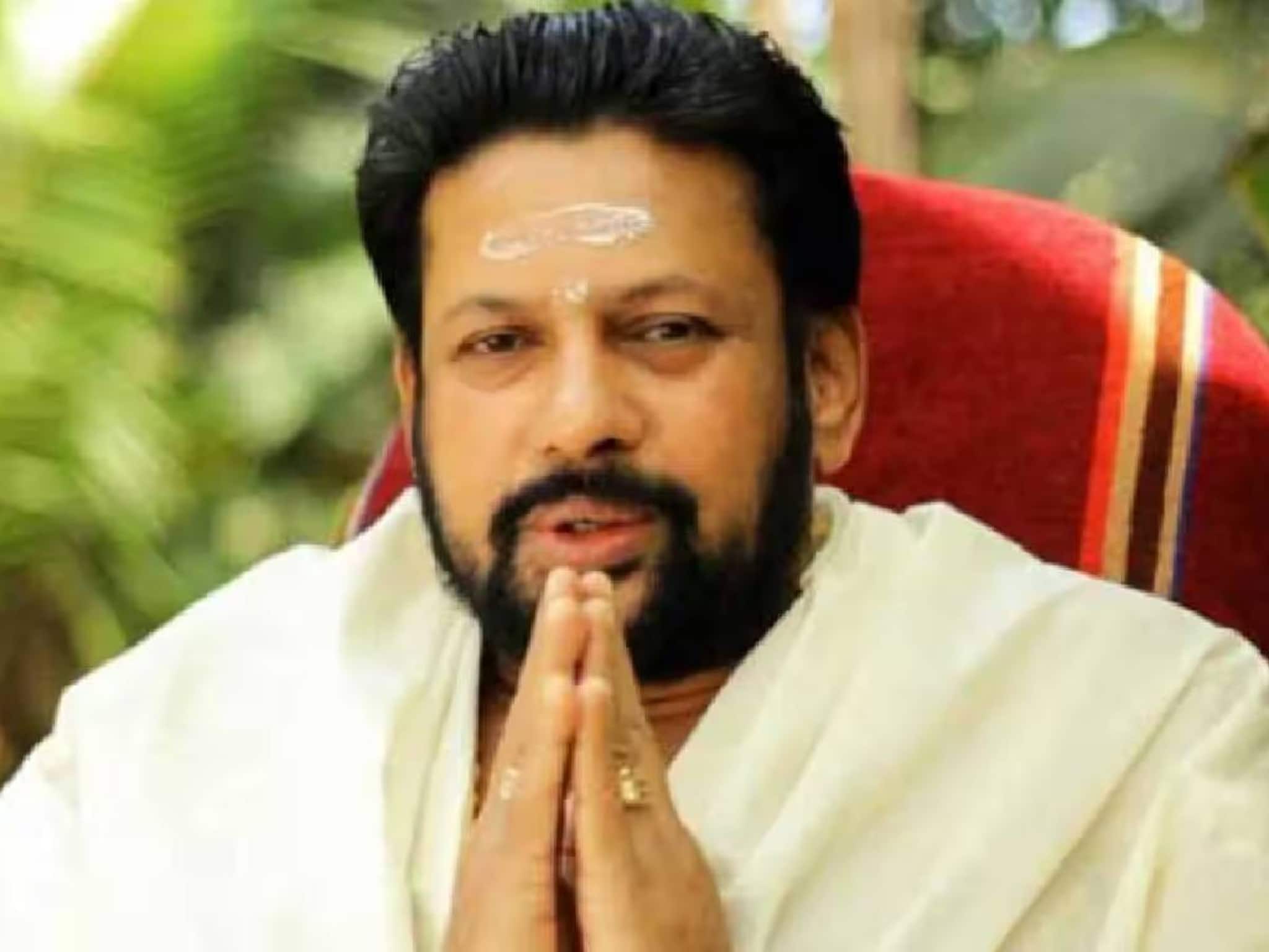 ശബരിമല സ്വര്‍ണക്കൊള്ളക്കേസിൽ തന്ത്രി കണ്ഠര് രാജീവരര് അറസ്റ്റിൽ