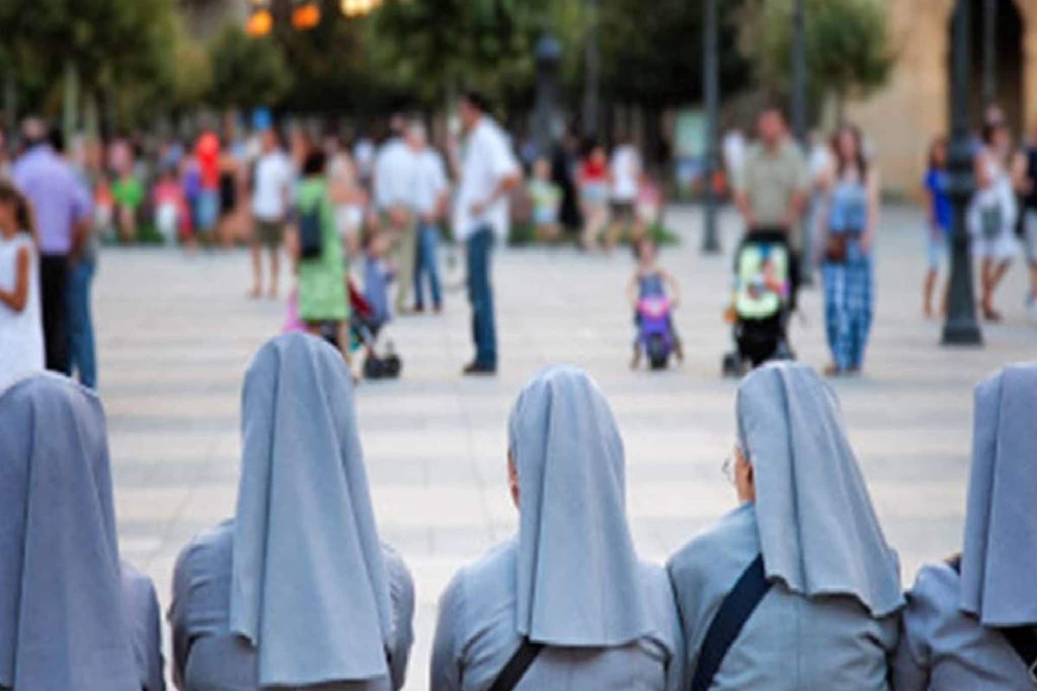 കന്യാസ്ത്രീകൾക്ക് പെൻഷൻ നൽകാൻ കേരള സർക്കാർ തീരുമാനം