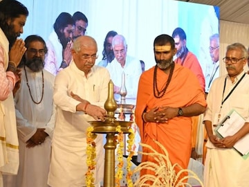 മഹാമാഘ മഹോത്സവം 2026ന്  തുടക്കം; ധർമധ്വജാരോഹണം നിർവഹിച്ചത് ഗവർണർ