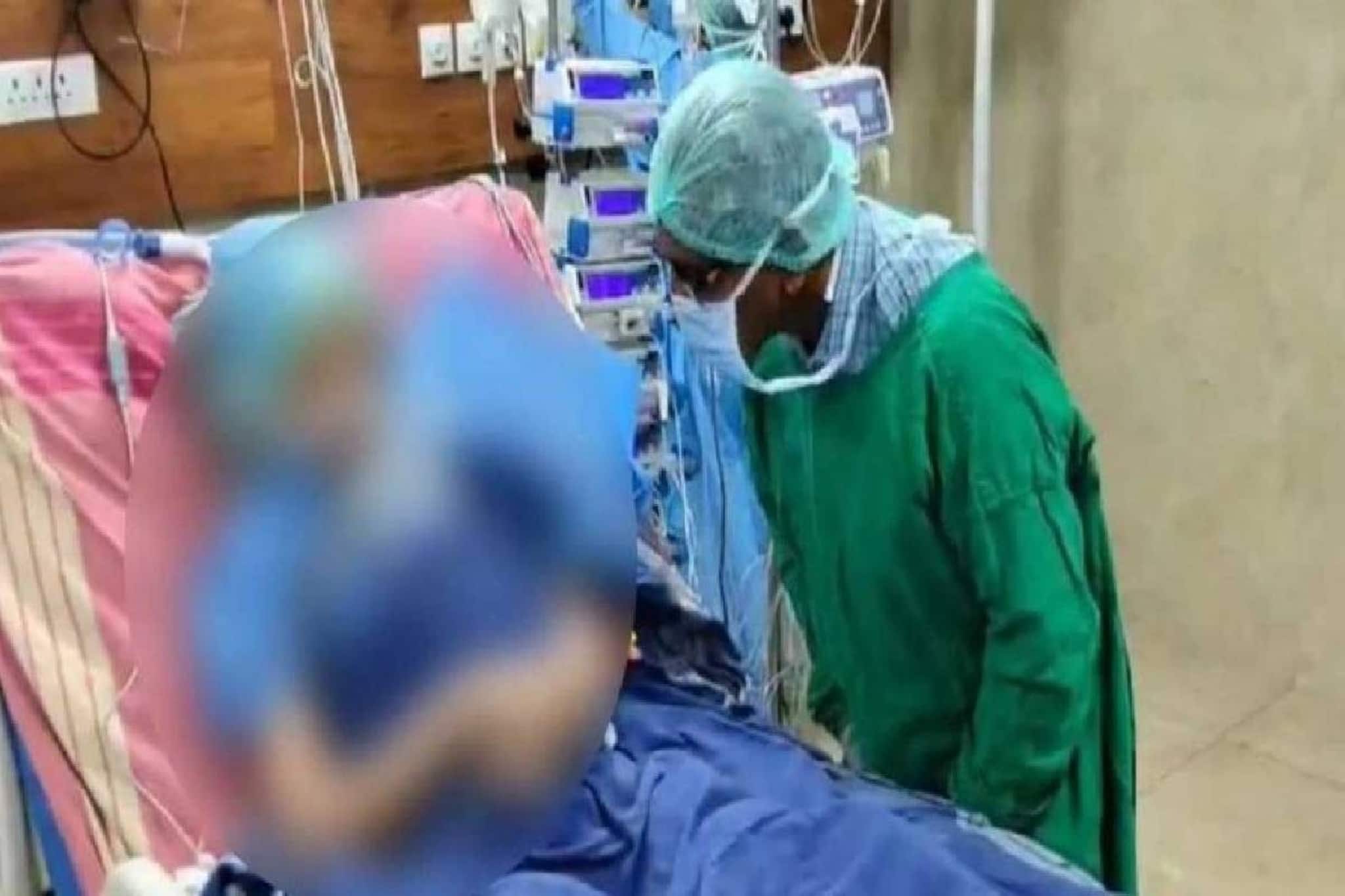 പ്രാർത്ഥനകൾ വിഫലം; എറണാകുളം ജനറൽ ആശുപത്രിയിൽ ഹൃദയം മാറ്റിവച്ച നേപ്പാൾ യുവതി മരിച്ചു പ്രാർത്ഥനകൾ വിഫലം; എറണാകുളം ജനറൽ ആശുപത്രിയിൽ ഹൃദയം മാറ്റിവച്ച നേപ്പാൾ യുവതി മരിച്ചു