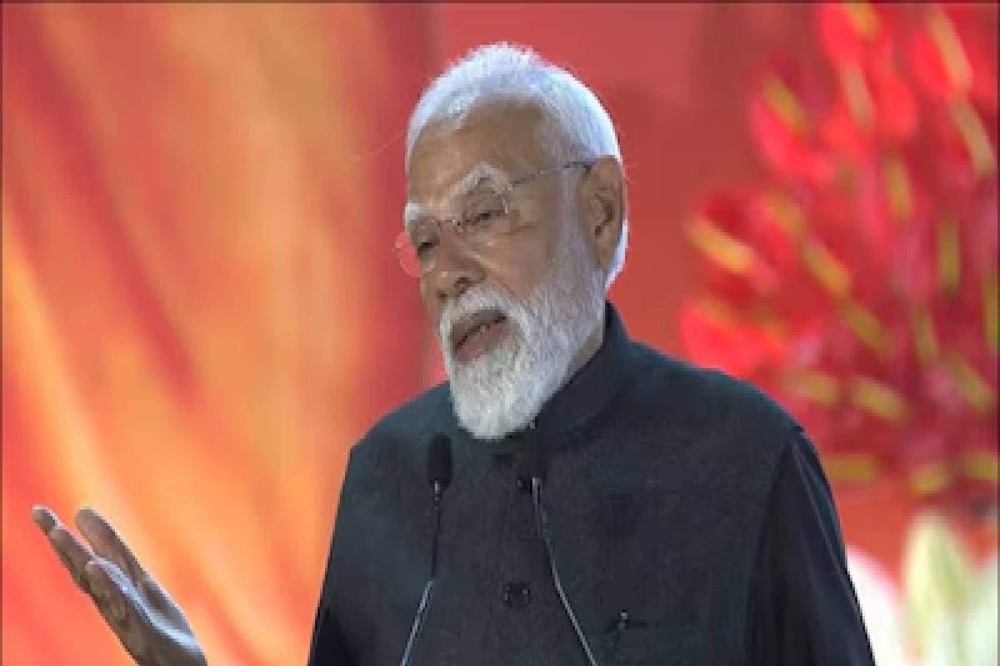 സമയനഷ്ടം ധനനഷ്ടത്തിലേക്ക്; ബംഗളൂരു സബർബൻ റെയിൽ, തെലങ്കാന ജലസേചന പദ്ധതികൾ വേഗം തീർക്കണമെന്ന് പ്രധാനമന്ത്രി 