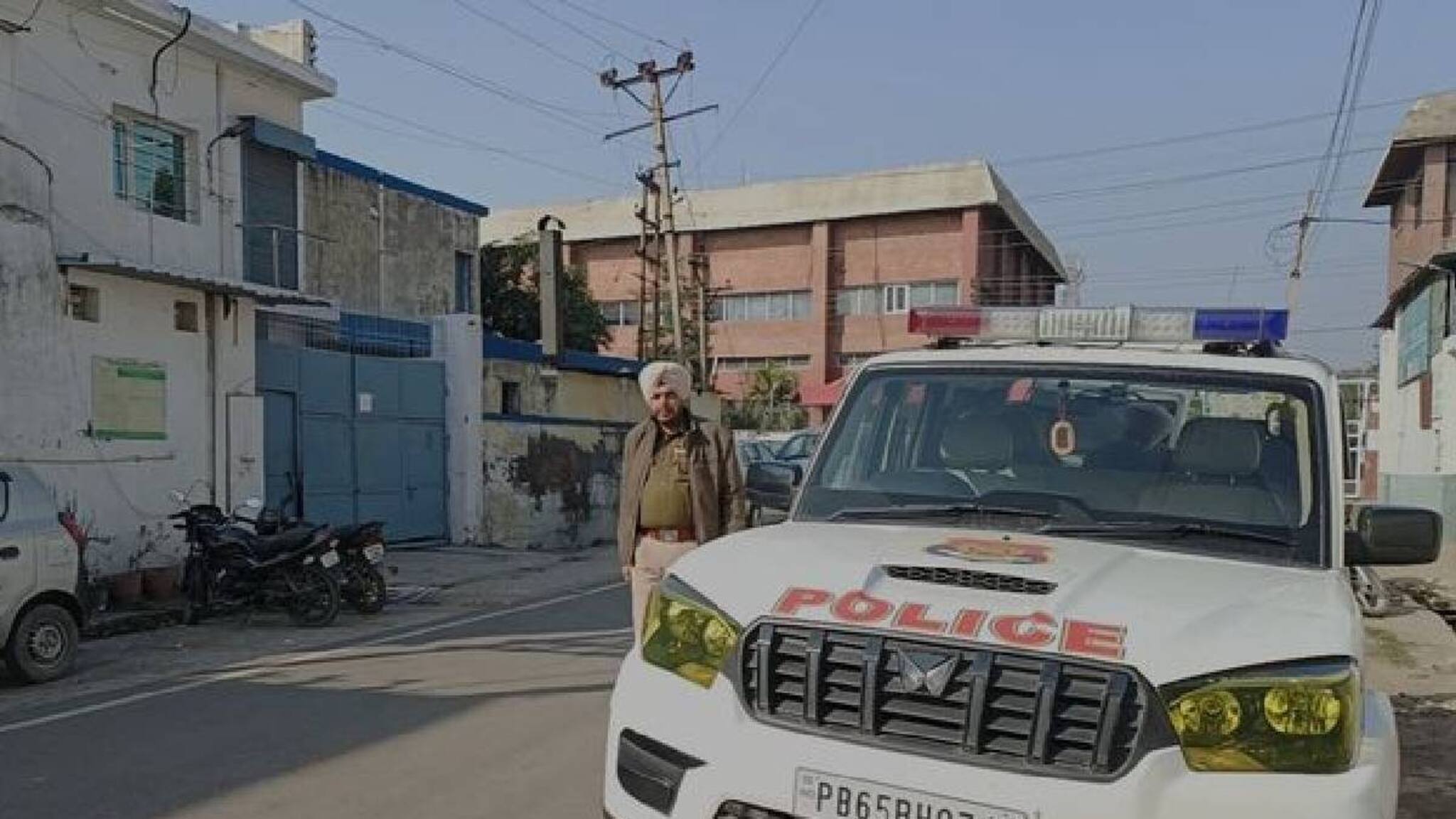 തിരഞ്ഞെടുപ്പിൽ മത്സരിക്കാൻ 'രണ്ട് കുട്ടി' നിയമം തടസ്സം; ആറ് വയസ്സുകാരിയെ പിതാവ് കനാലിലെറിഞ്ഞ് കൊന്നു