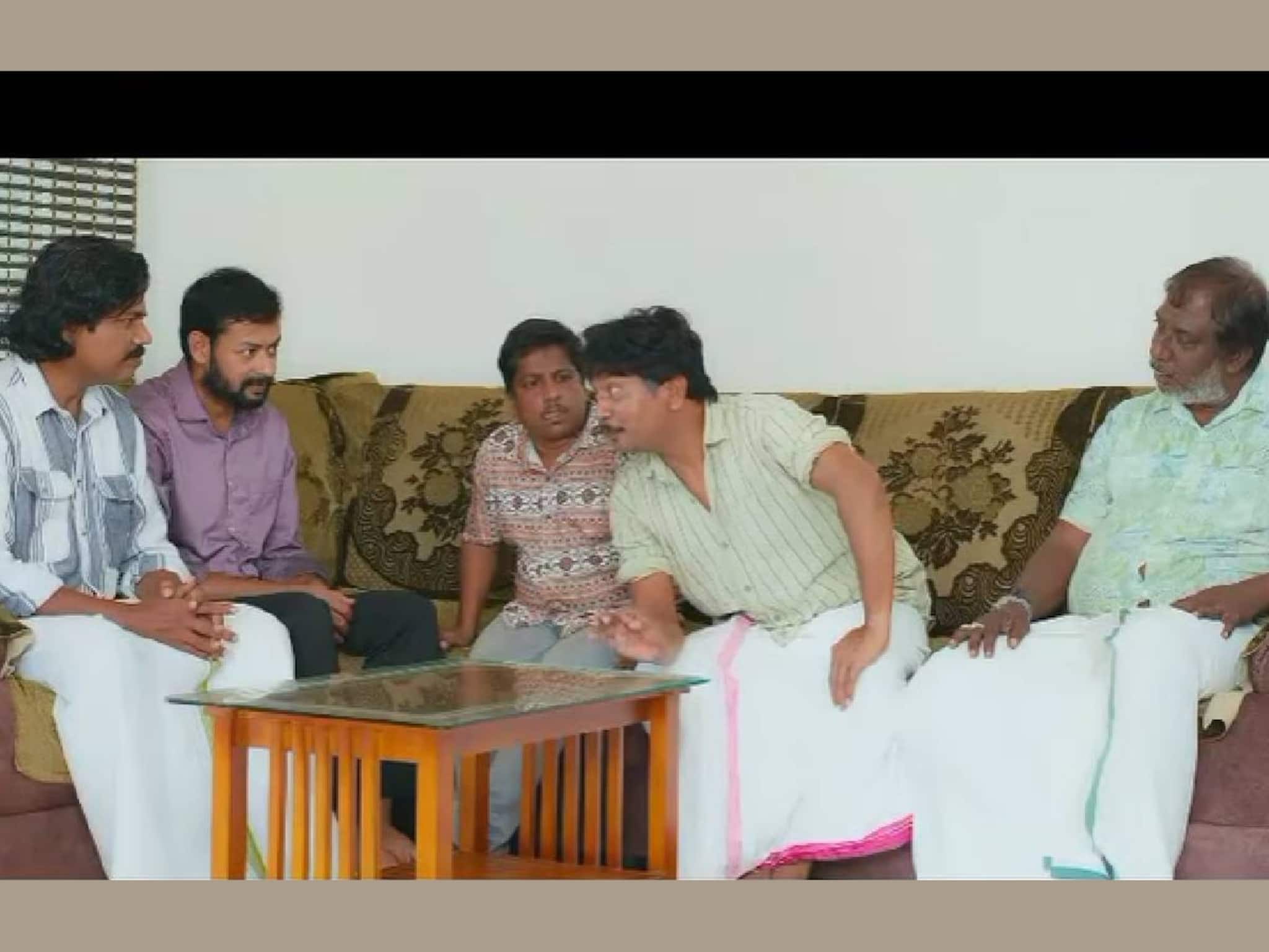 കെട്ടുപ്രായം കടന്ന പുഷ്പാംഗദന് പെണ്ണ് കിട്ടിയോ? 'പുഷ്പാംഗദന്റെ ഒന്നാം സ്വയംവരം' ട്രെയ്ലർ കെട്ടുപ്രായം കടന്ന പുഷ്പാംഗദന് പെണ്ണ് കിട്ടിയോ? 'പുഷ്പാംഗദന്റെ ഒന്നാം സ്വയംവരം' ട്രെയ്ലർ