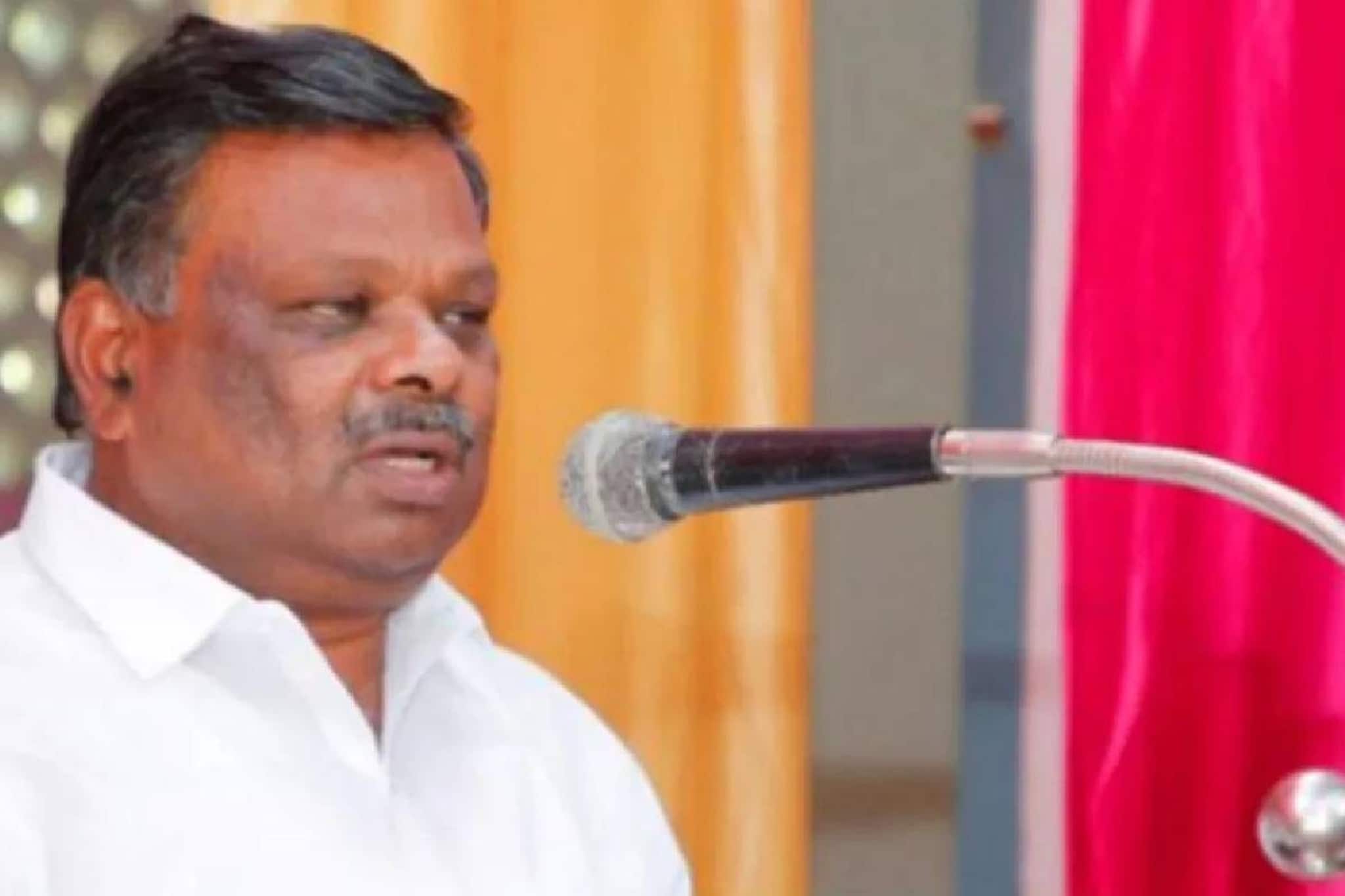 ഉടൻ ബിജെപിയിൽ ചേരുമെന്ന് സിപിഎം മുൻ എംഎൽഎ എസ്. രാജേന്ദ്രൻഇടതു സഹയാത്രികൻ റെജി ലൂക്കോസ് ബി.ജെ.പിയിൽ ചേർന്നതിന് തൊട്ട