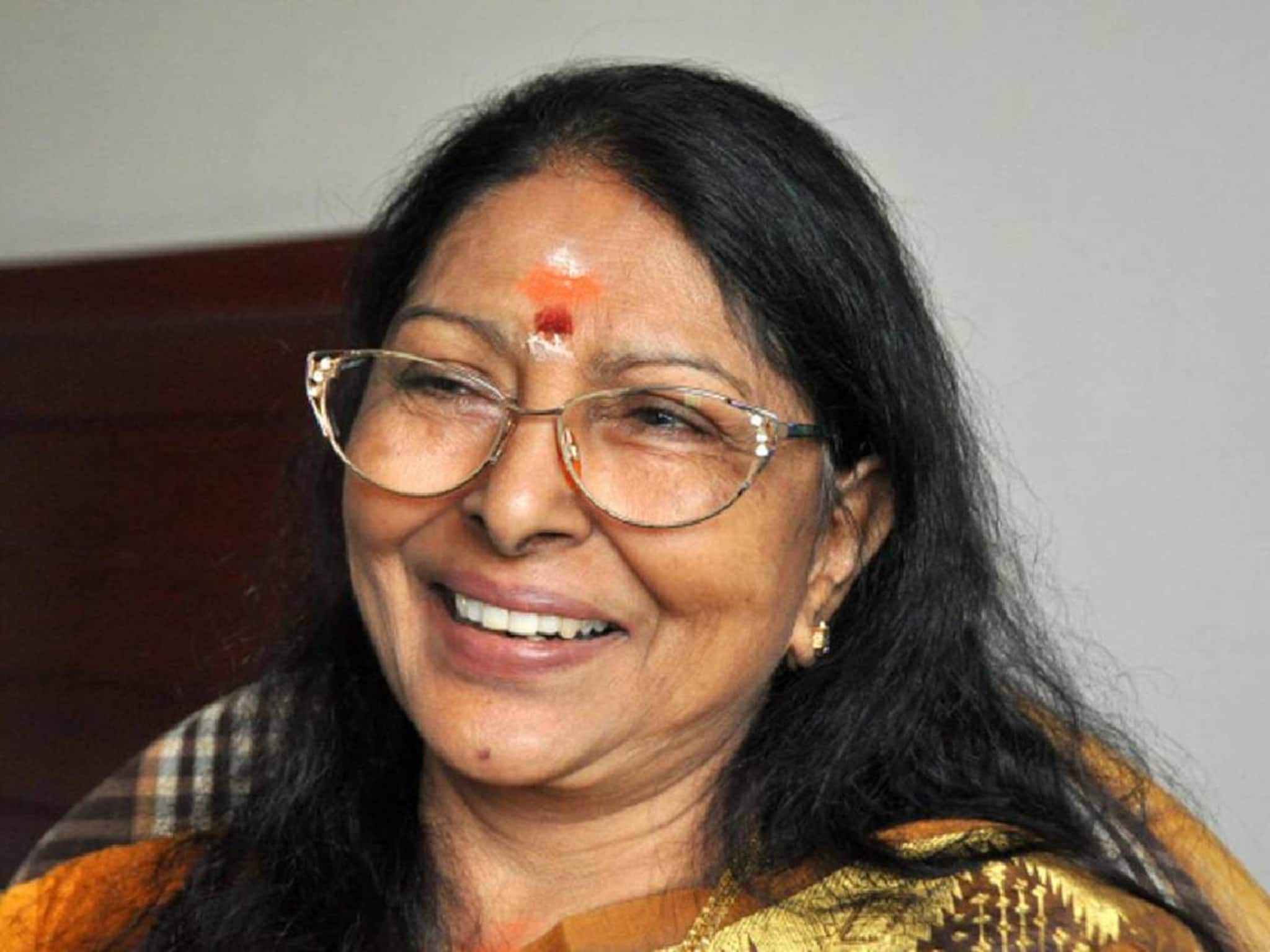 നടി ശാരദയ്ക്ക് ജെ.സി. ഡാനിയേല്‍ പുരസ്‌കാരം