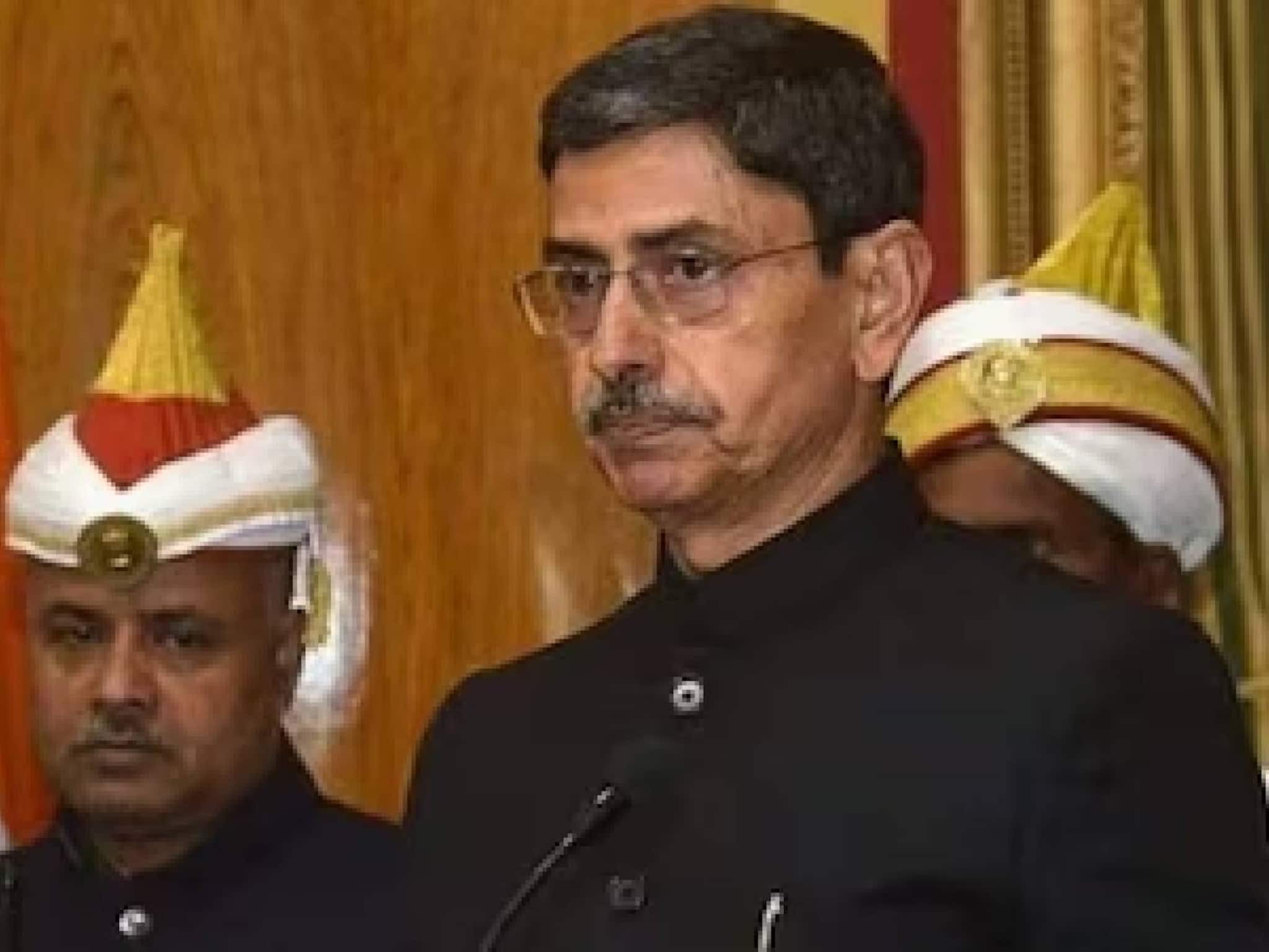 ദേശീയ ഗാനത്തെ അപമാനിച്ചു; തമിഴ്‌നാട് ഗവര്‍ണര്‍ നിയമസഭയില്‍ നിന്ന് ഇറങ്ങിപ്പോയി