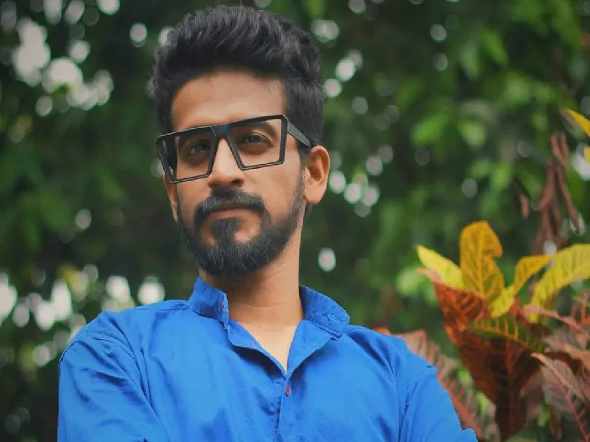 ക്ഷേത്രോത്സവത്തിനിടെ ഇടഞ്ഞ ആനയുടെ ചവിട്ടേറ്റ് ചികിത്സയിലായിരുന്ന യുട്യൂബർ മരിച്ചു ക്ഷേത്രോത്സവത്തിനിടെ ഇടഞ്ഞ ആനയുടെ ചവിട്ടേറ്റ് ചികിത്സയിലായിരുന്ന യുട്യൂബർ മരിച്ചു