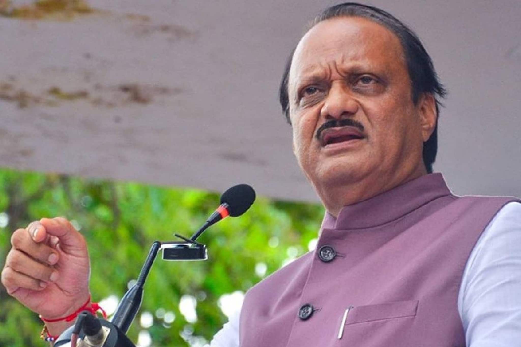 മഹാരാഷ്ട്ര ഉപമുഖ്യമന്ത്രി അജിത് പവാർ വിമാനാപകടത്തിൽ കൊല്ലപ്പെട്ടു