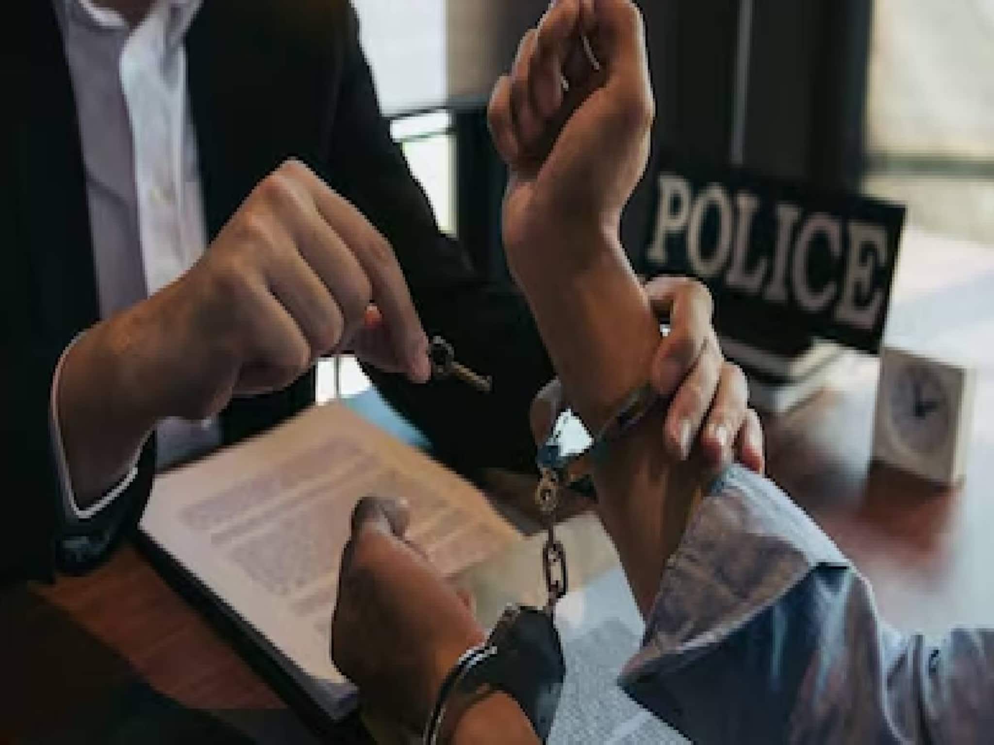 എല്ലാം ഒരു സന്തോഷം ! നാല് തവണ UPSC പരീക്ഷയിൽ തോറ്റപ്പോൾ അച്ഛനെ സന്തോഷിപ്പിക്കാന്‍ ഐഎഎസ് ഉദ്യോഗസ്ഥനായി വേഷമിട്ടു